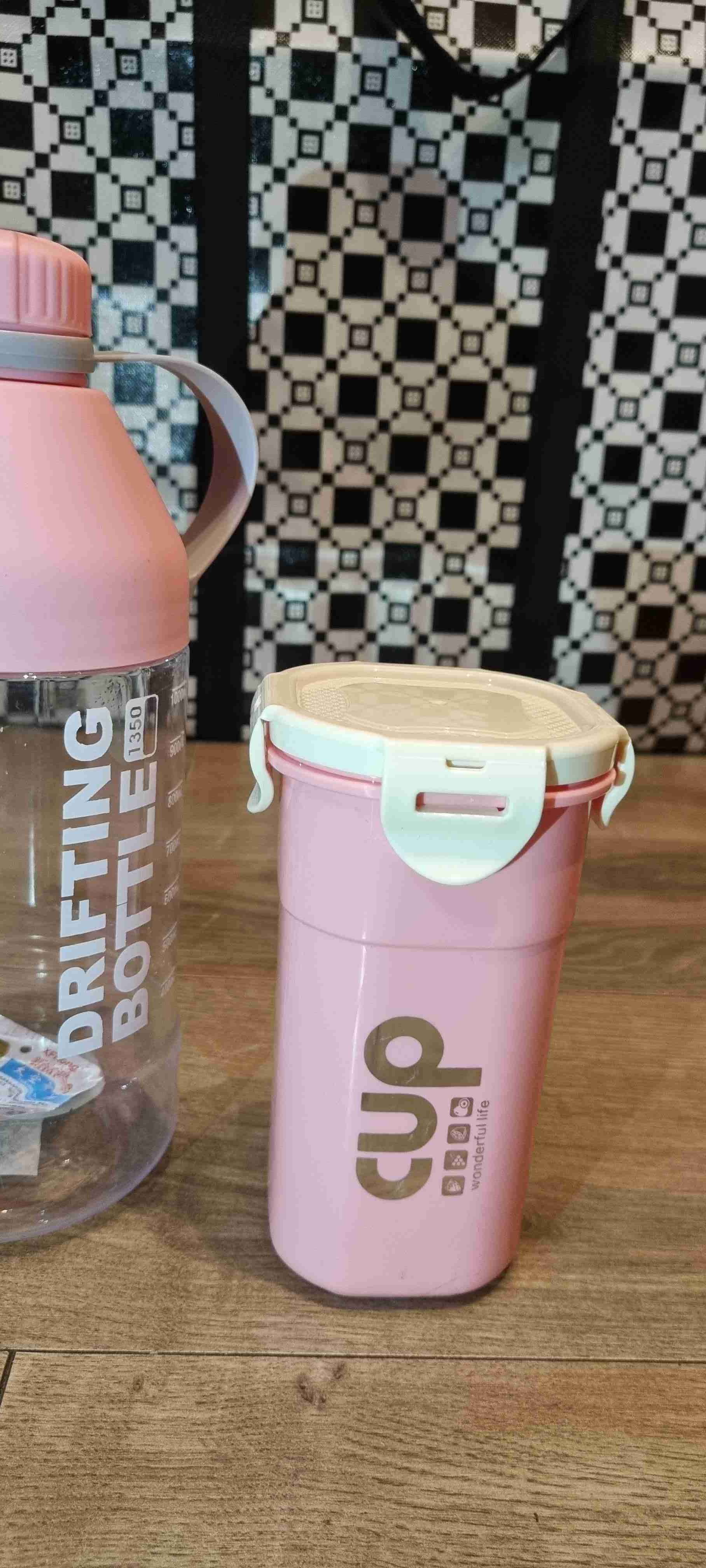 Botella y vaso rosa sport - miniatura 3