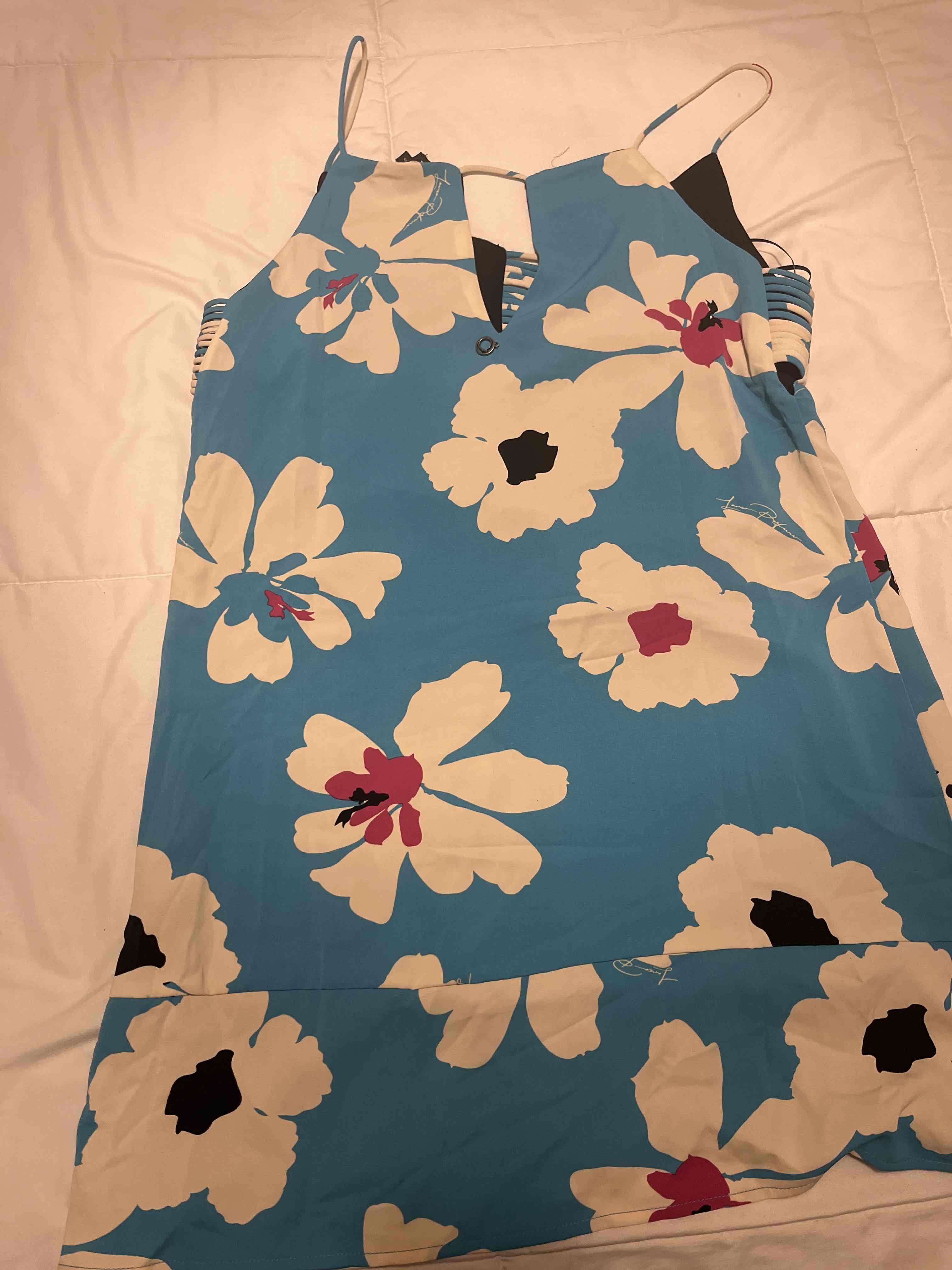 Vestido floral en tonos azules - miniatura 2