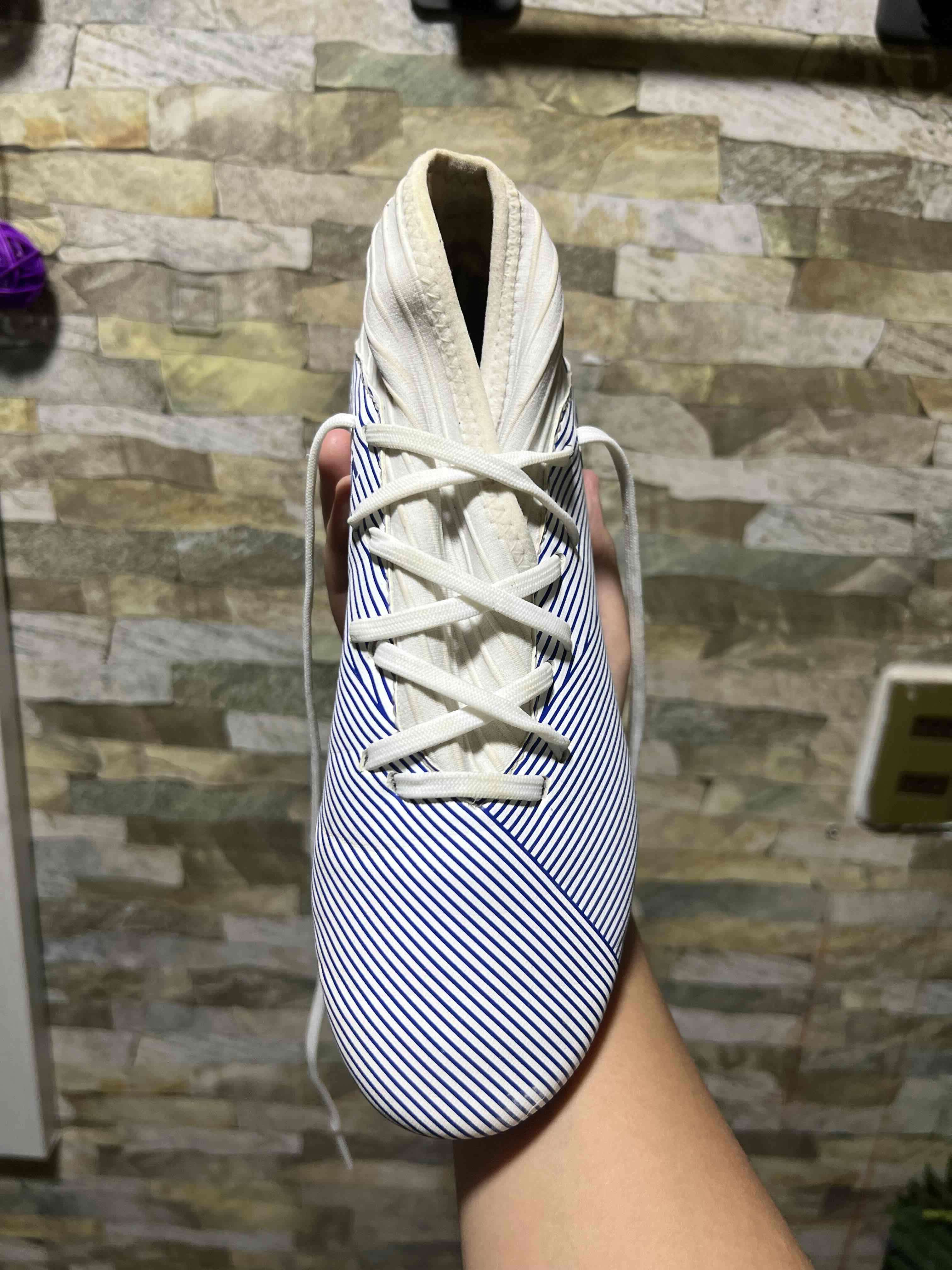 Zapatos de fútbol Adidas azul y blanco - miniatura 4