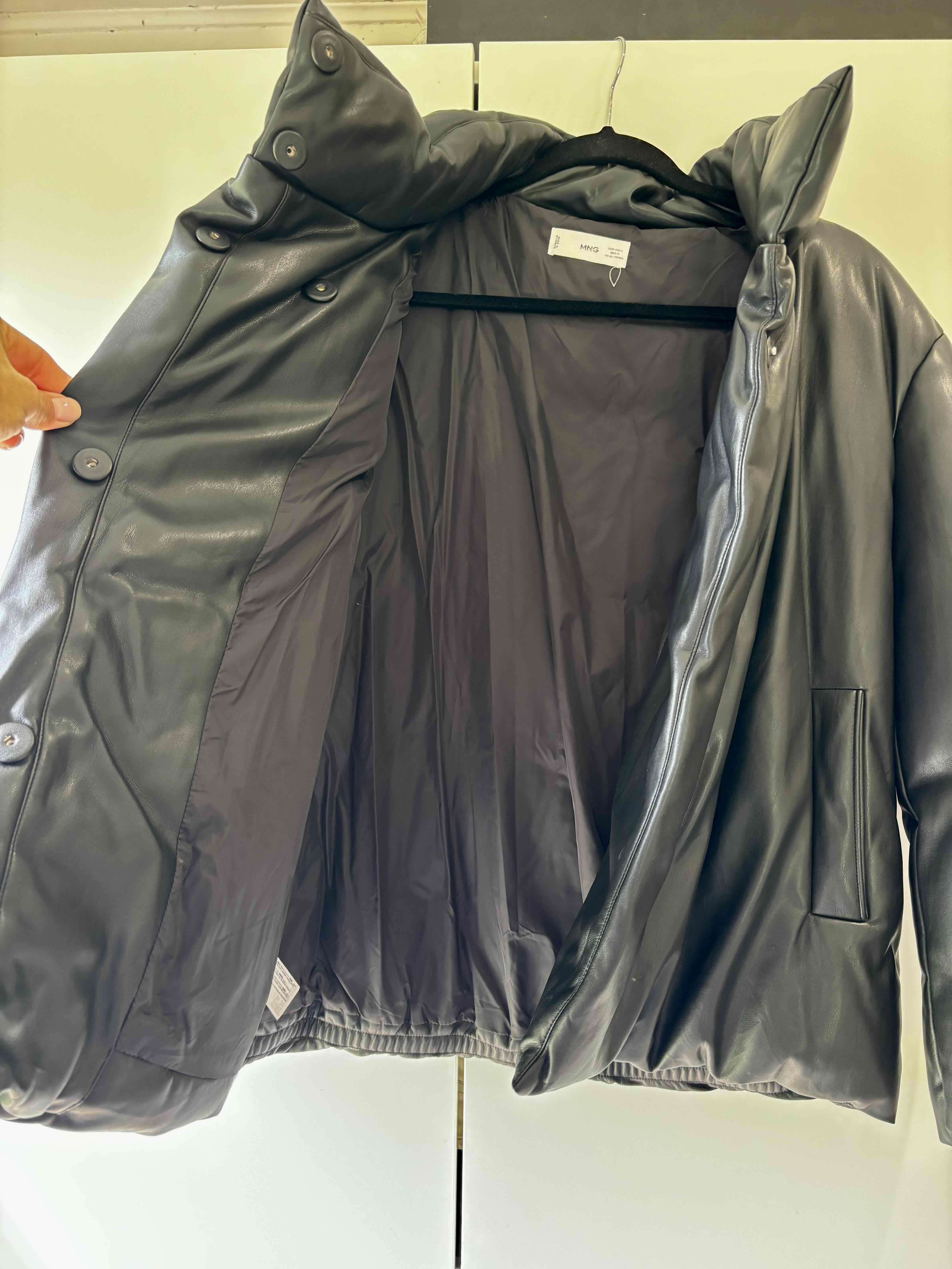 Chaqueta/ parka acolchada negra MANGO - miniatura 2