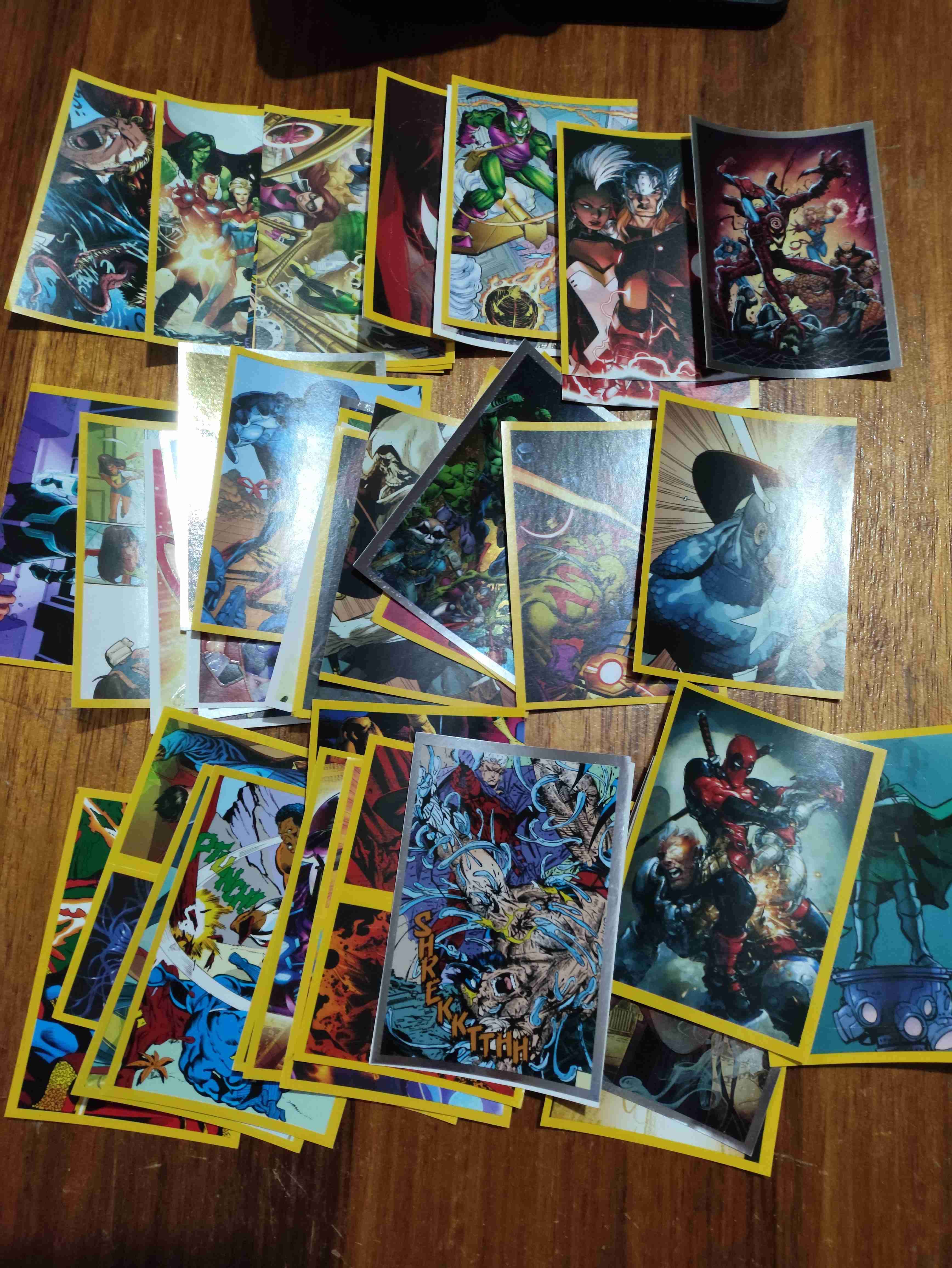 Álbum de stickers Marvel VS. - miniatura 2