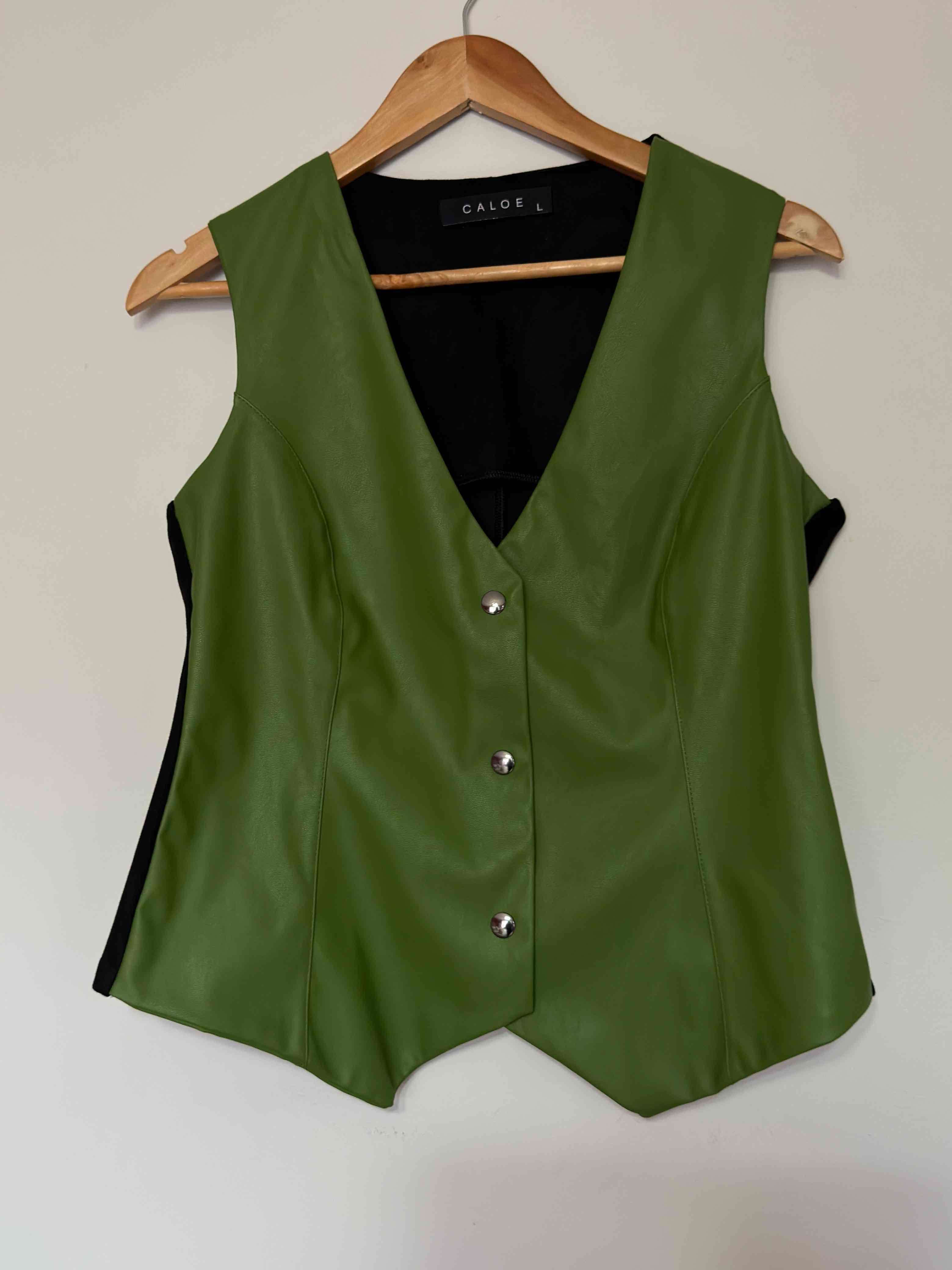 Chaleco de cuero verde - miniatura 1