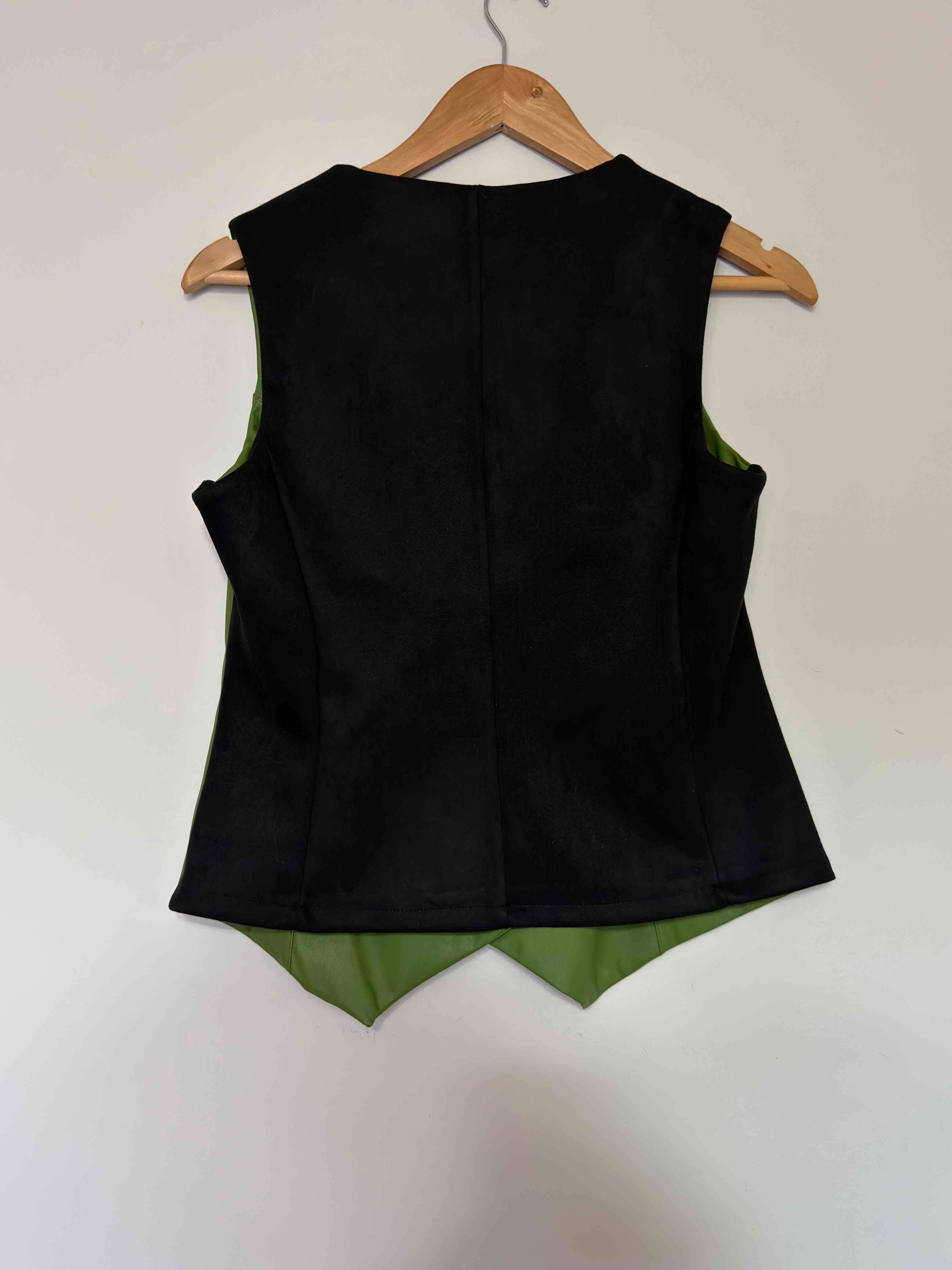 Chaleco de cuero verde - miniatura 2