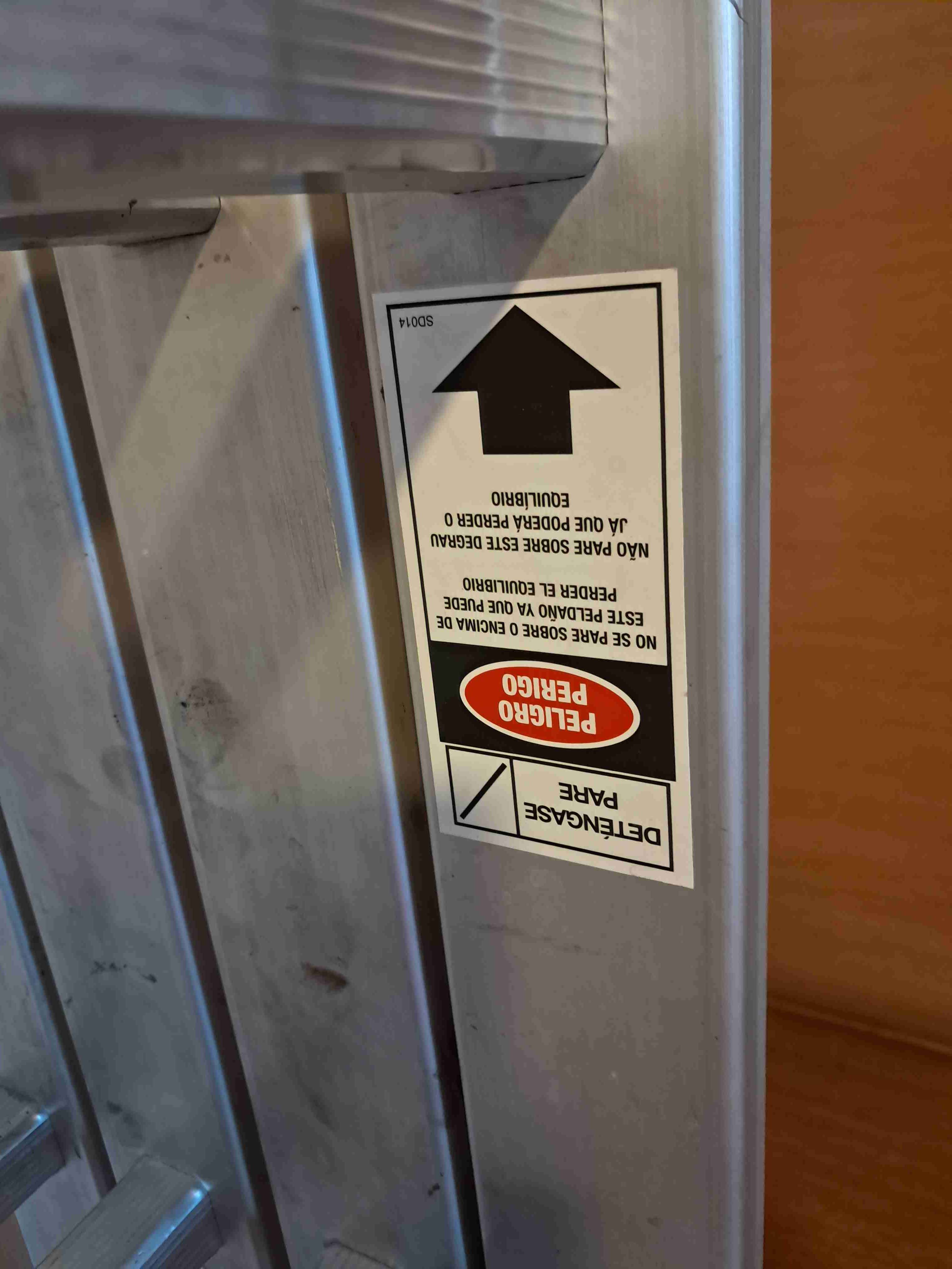 Escalera articulada de aluminio - miniatura 2