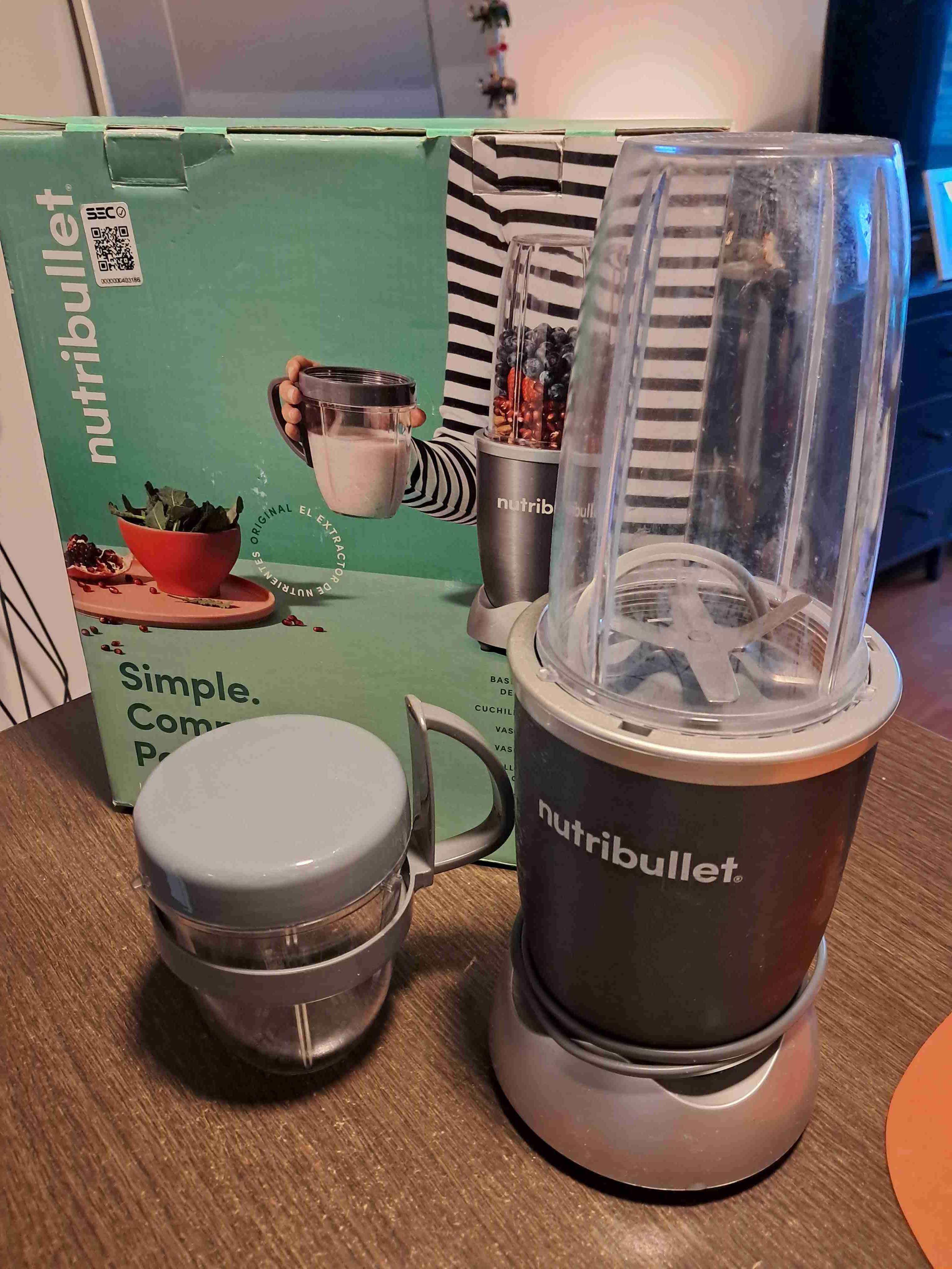 Licuadora Nutribullet compacta - miniatura 1