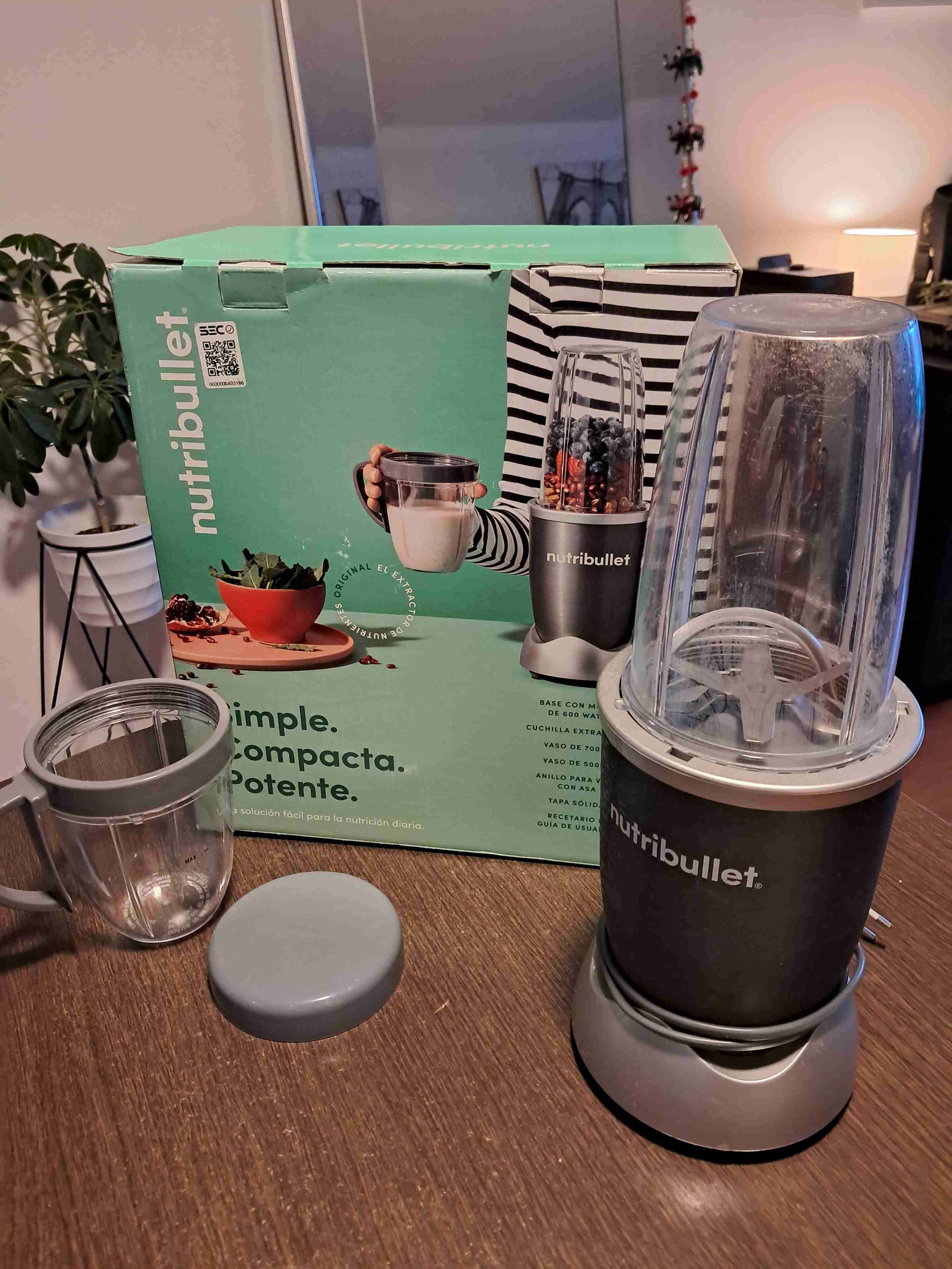 Licuadora Nutribullet compacta - miniatura 2