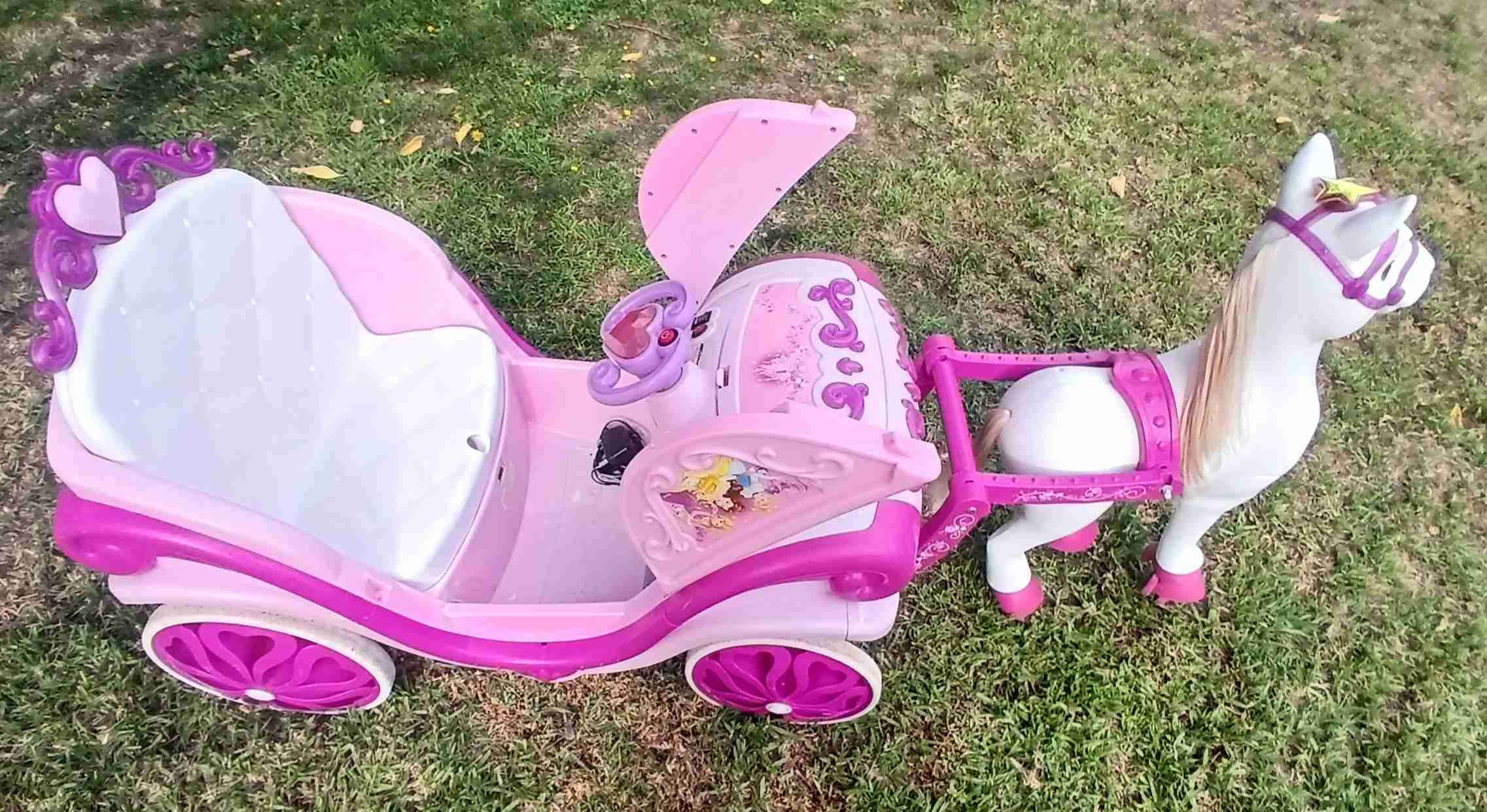 Carruaje de princesa a batería - miniatura 6