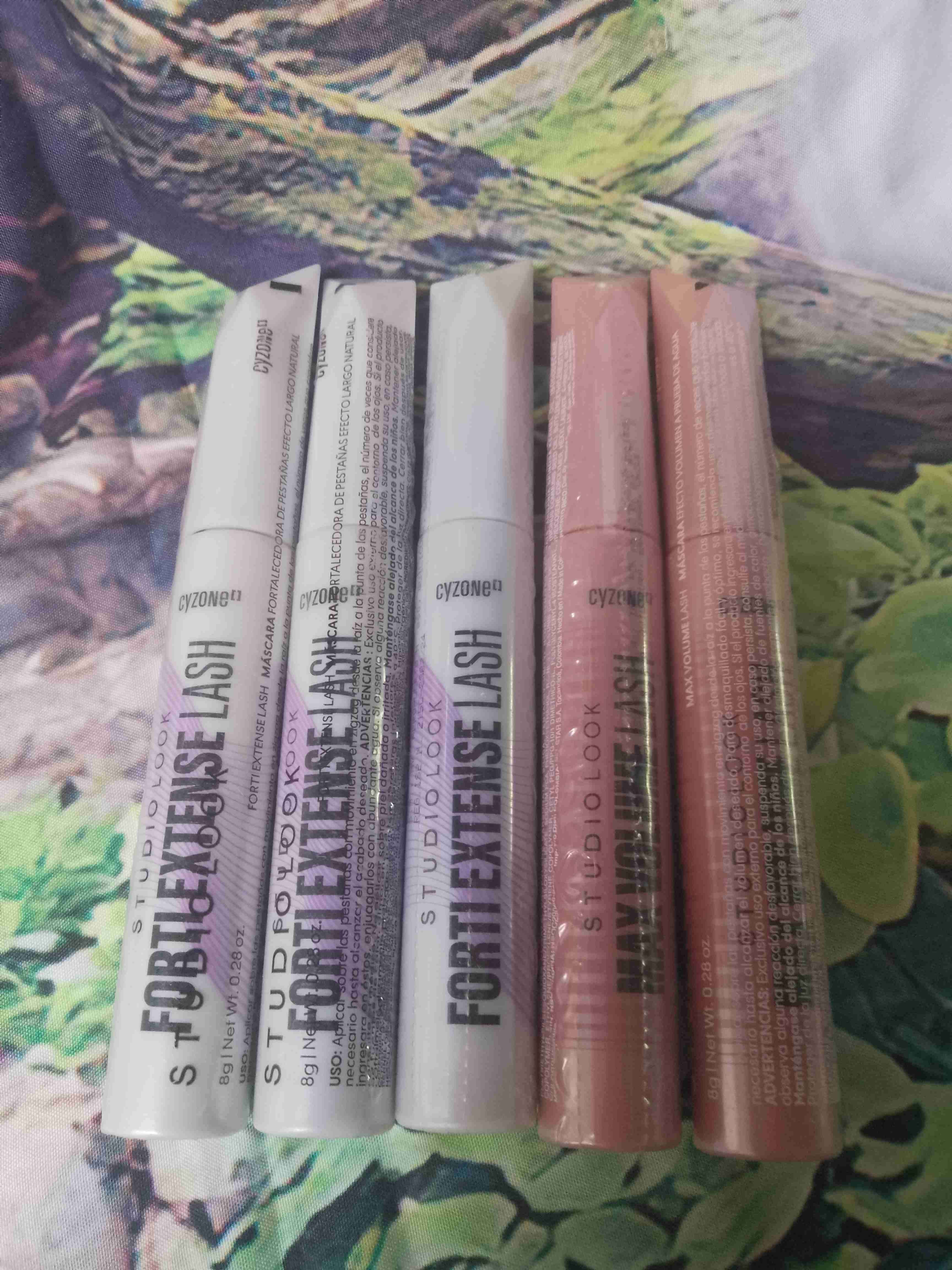 Set de máscara de pestañas negra - miniatura 5