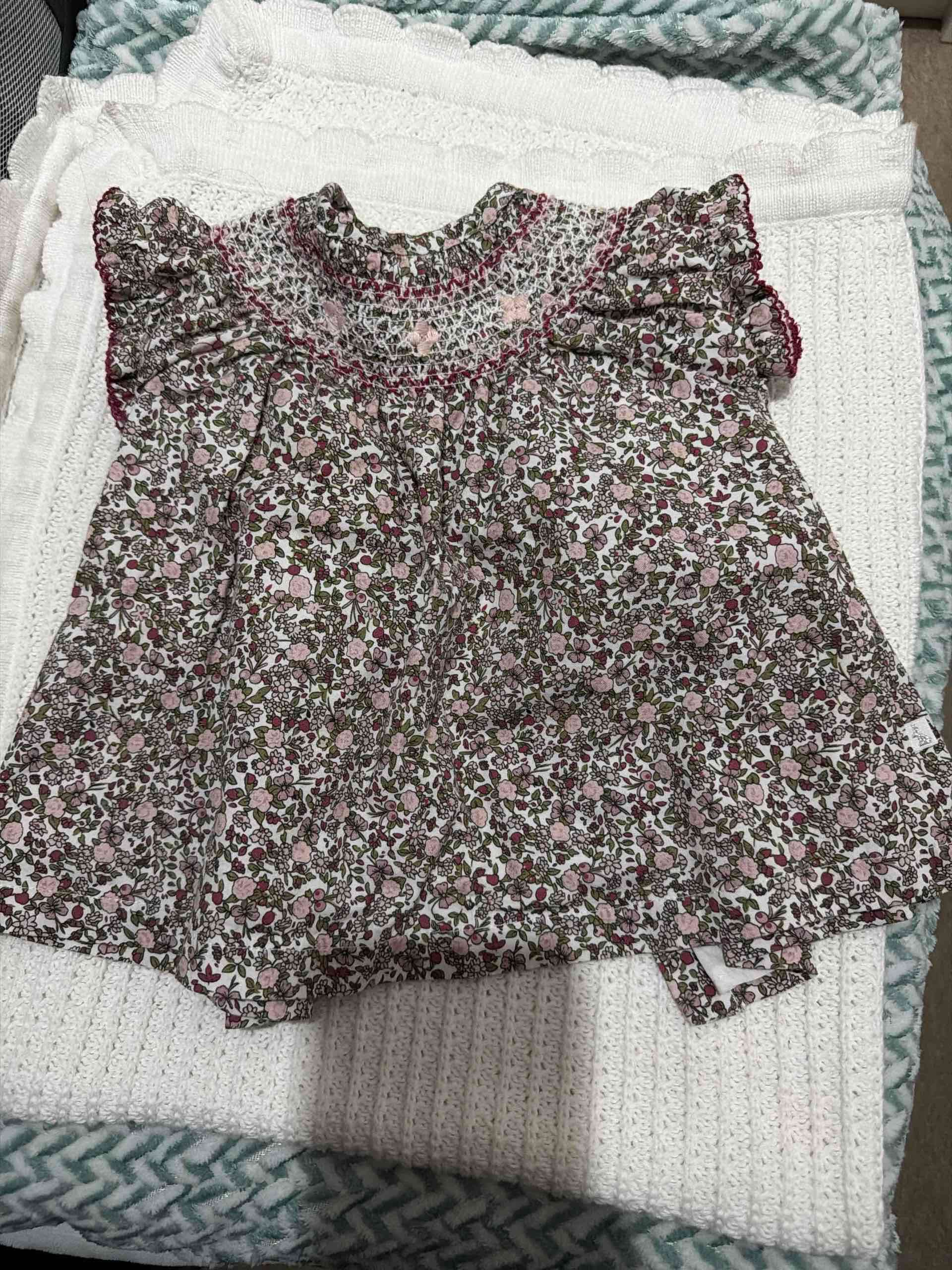 Mini vestido con cubre pañal - miniatura 1