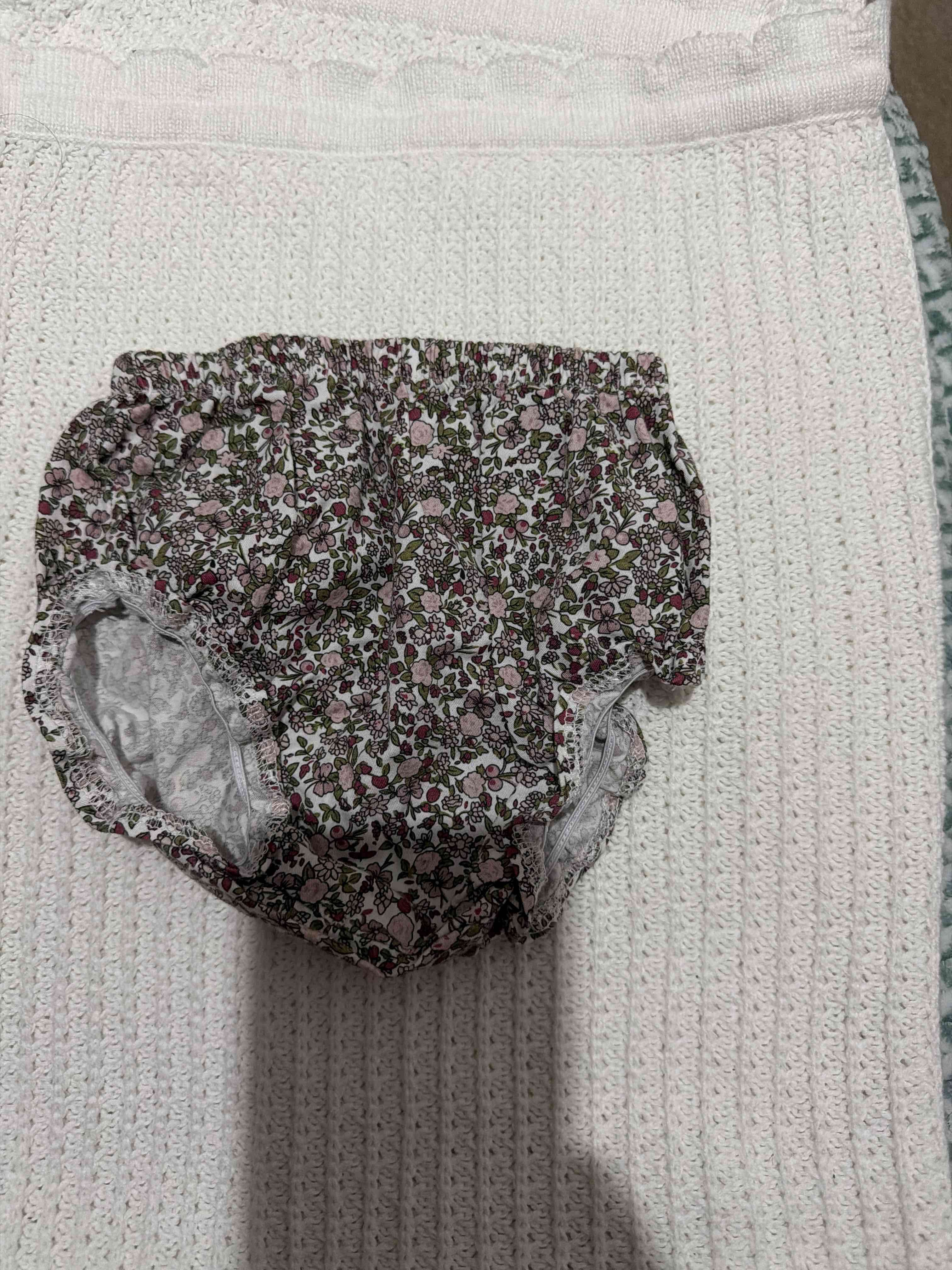 Mini vestido con cubre pañal - miniatura 2