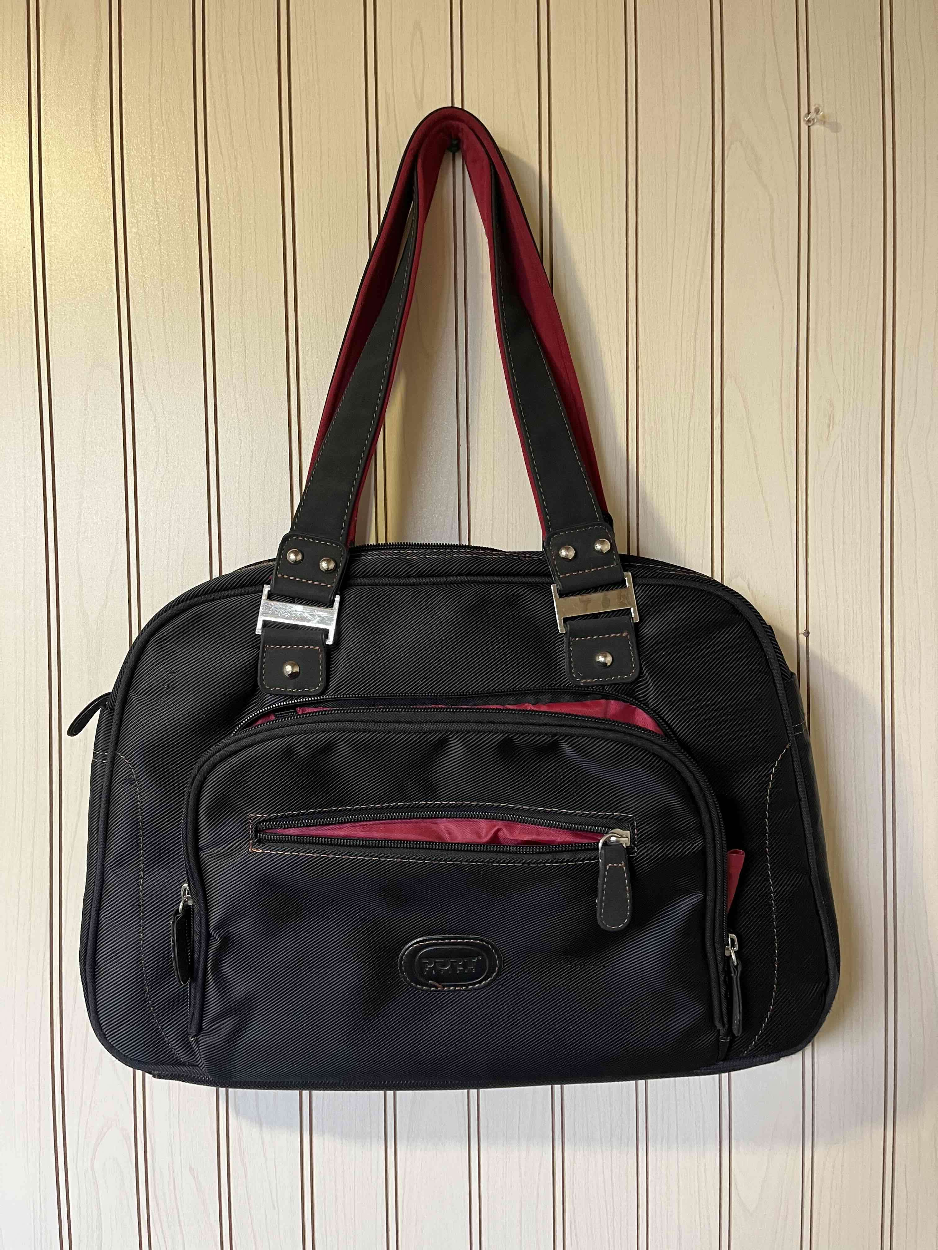 Bolso negro para notebook
