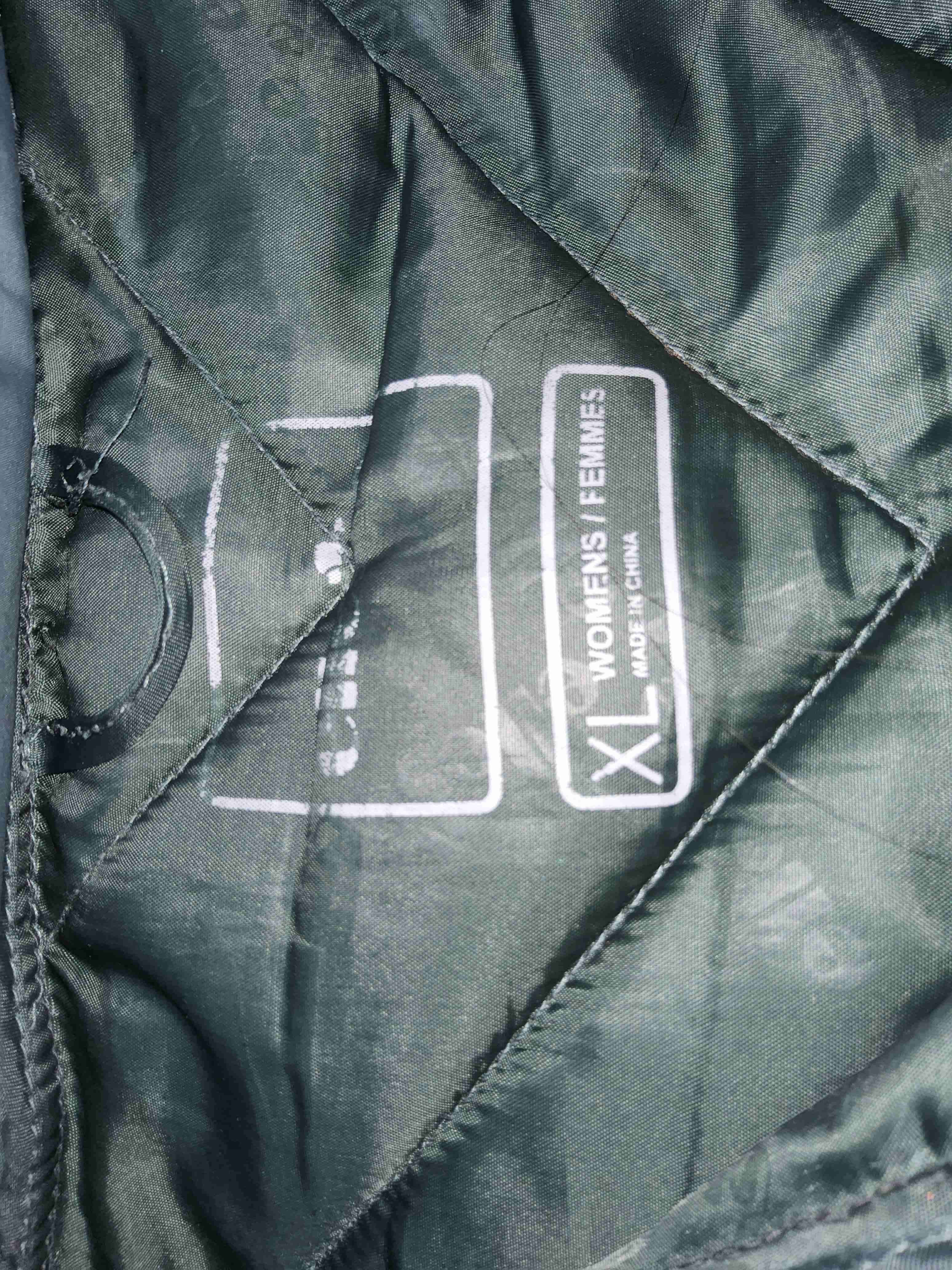 Chaqueta acolchada verde oscura - miniatura 3