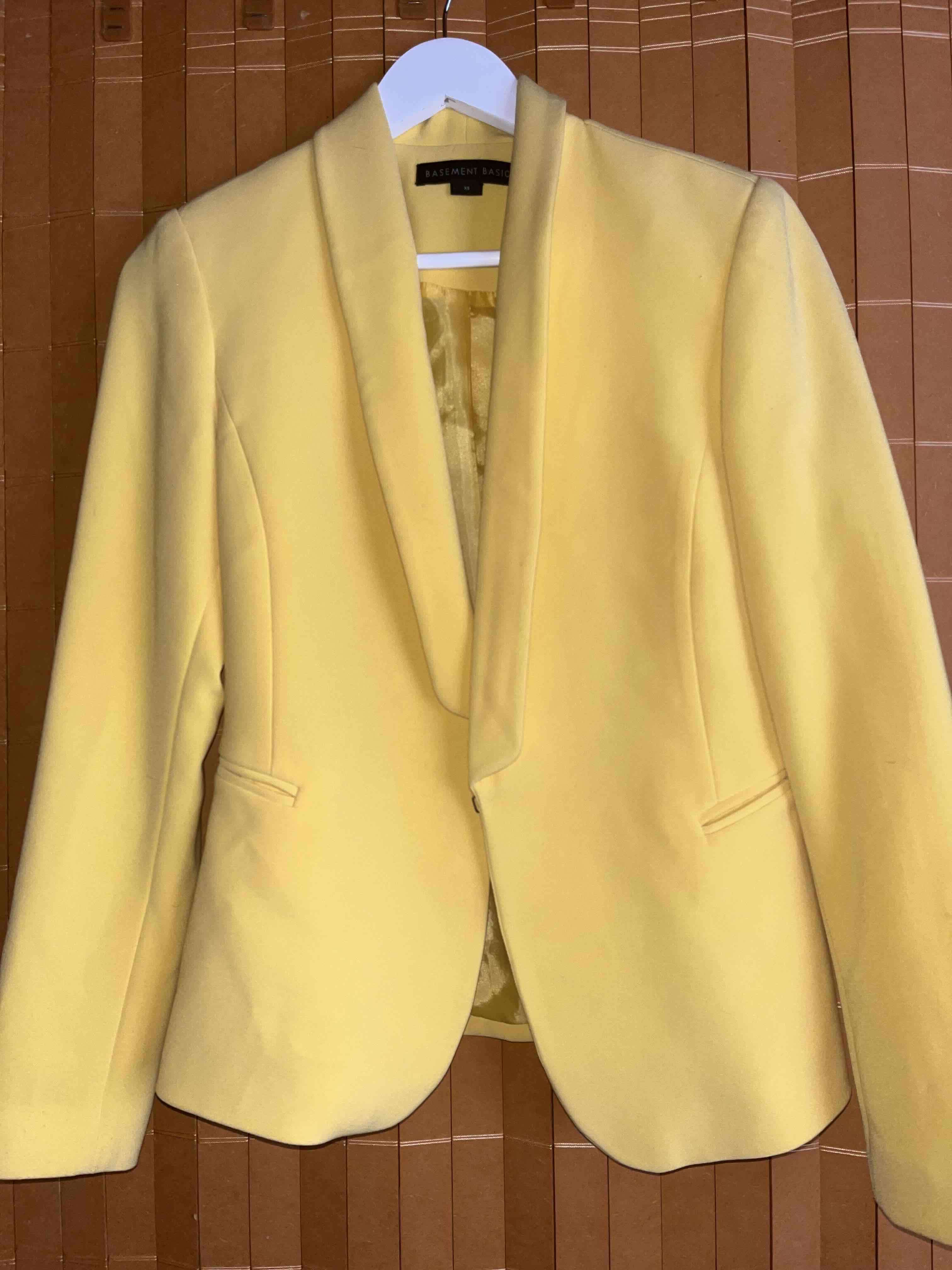 Blazer amarillo Basement - miniatura 2