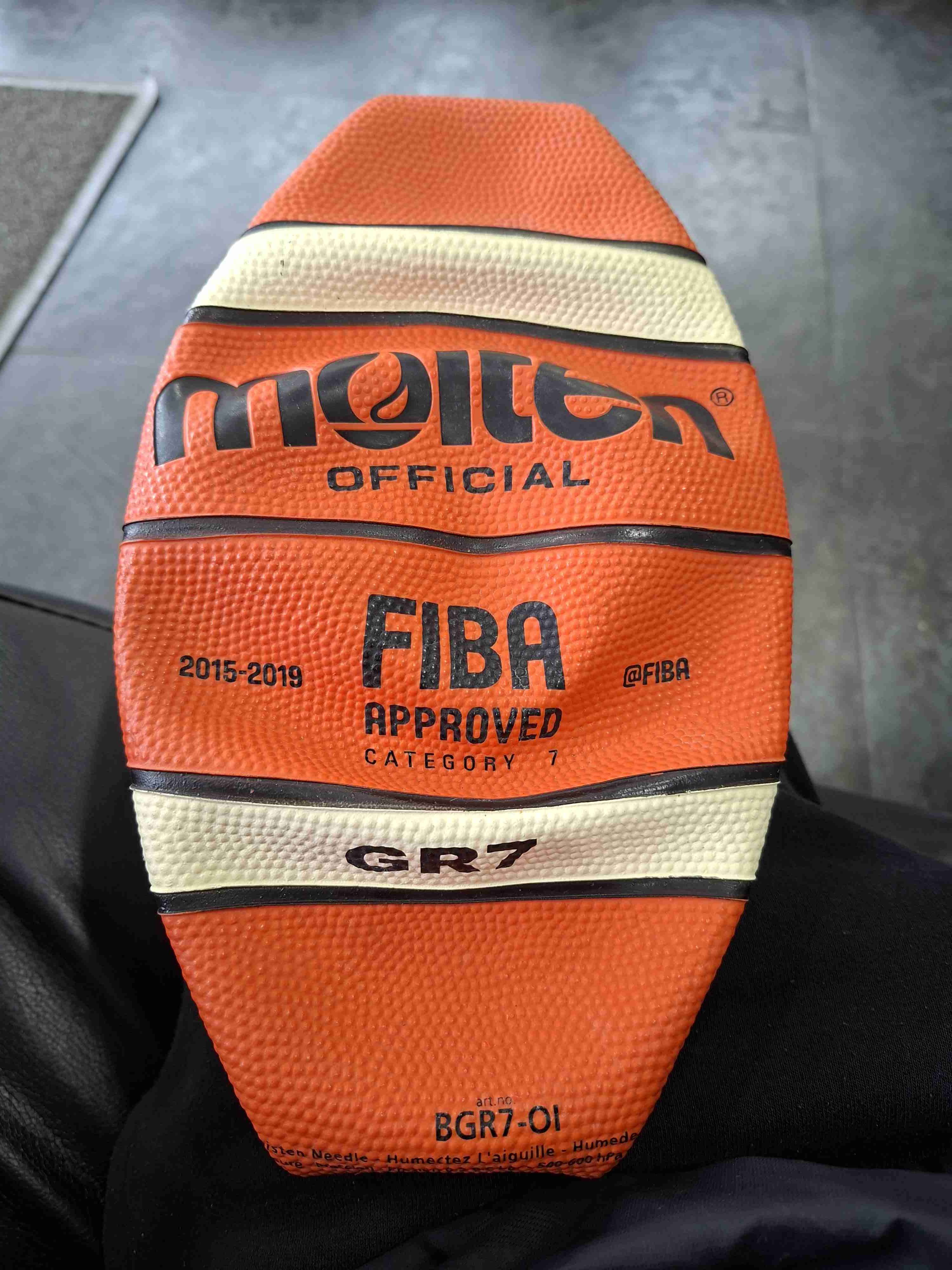 Pelota de baloncesto Molten GR7 - miniatura 1