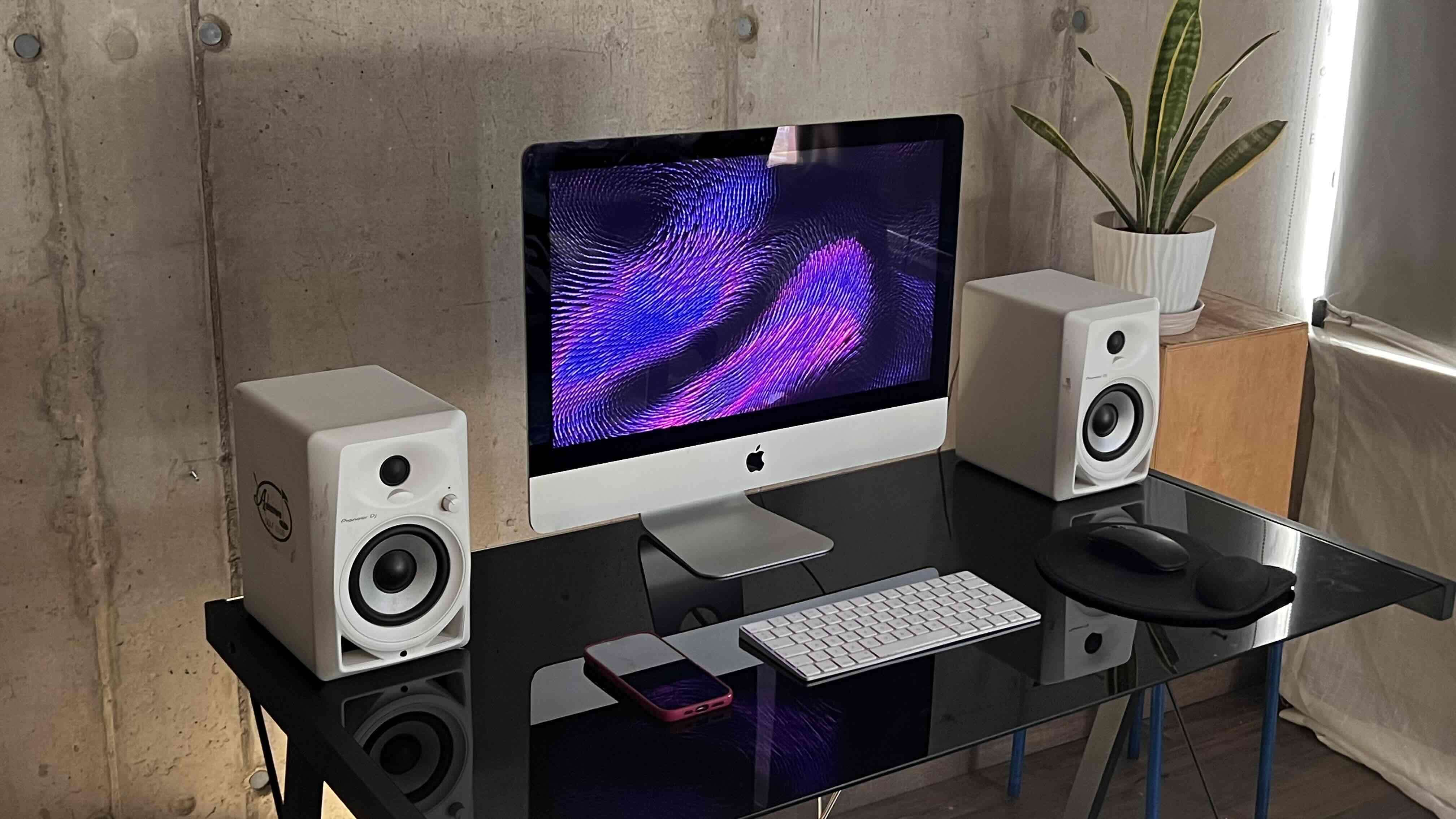 iMac Retina 4K 21.5 pulgadas 2017 - miniatura 8