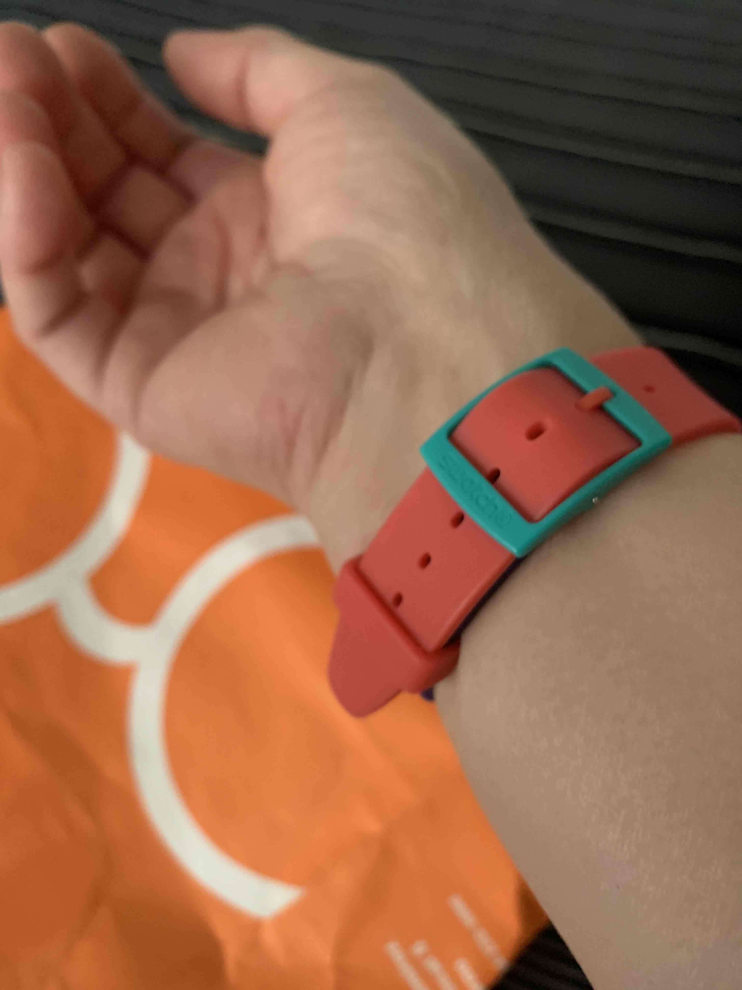 Reloj Swatch azul y rosa - miniatura 2