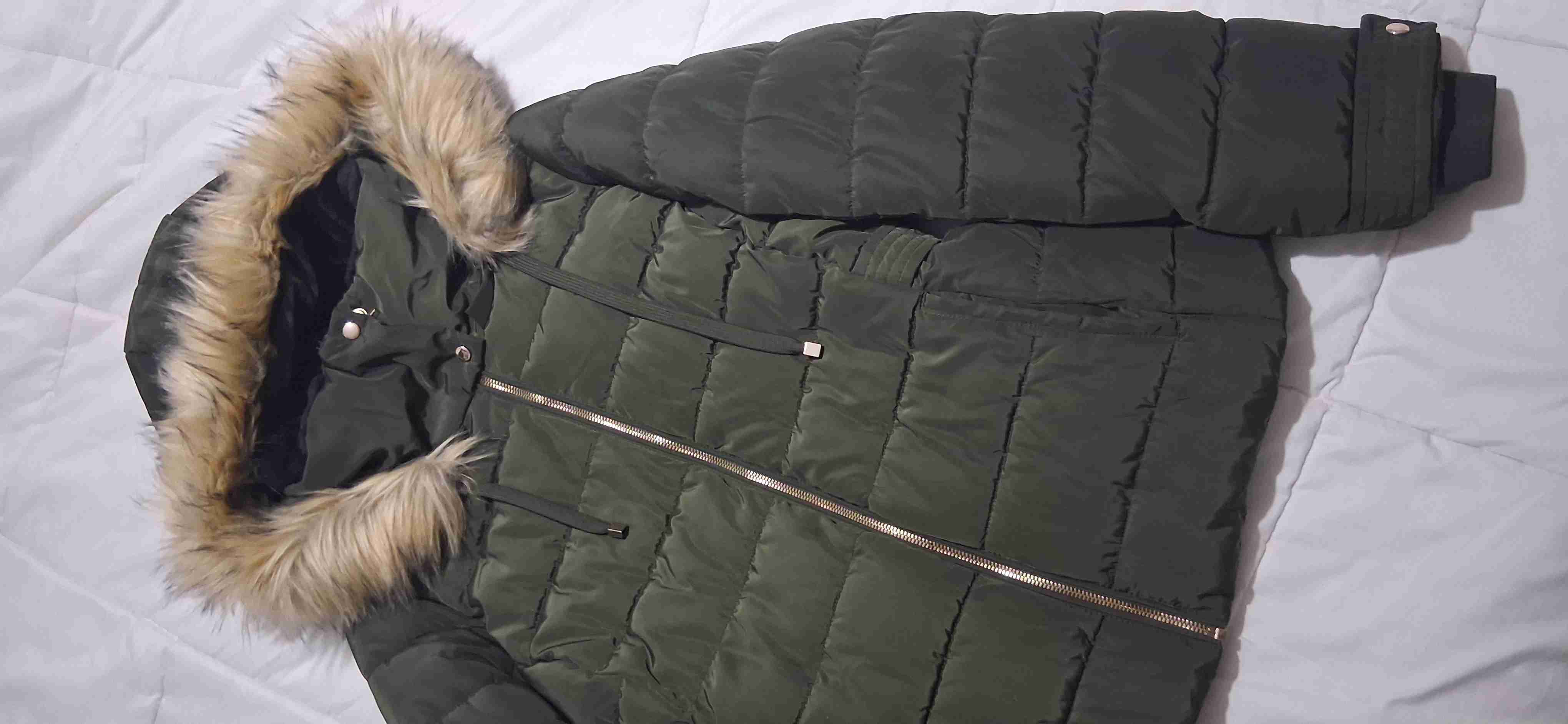 Parka de pluma con capucha de piel - miniatura 3