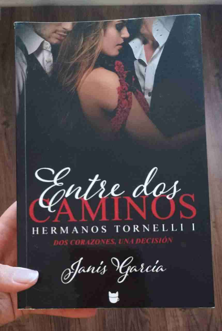 Libro Entre dos Caminos de Janis García