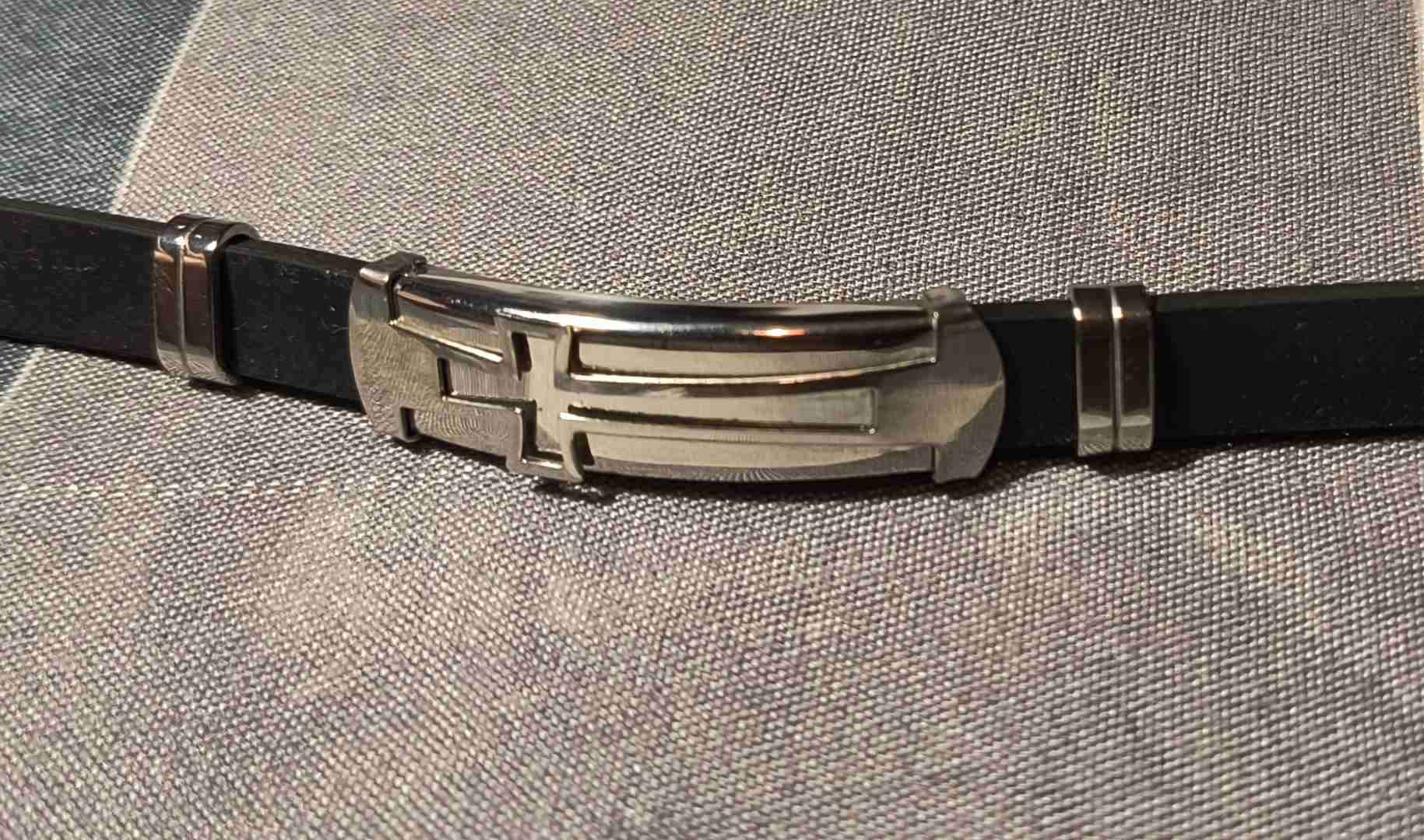 Pulsera diseño de cruz acero inoxidable. - miniatura 3