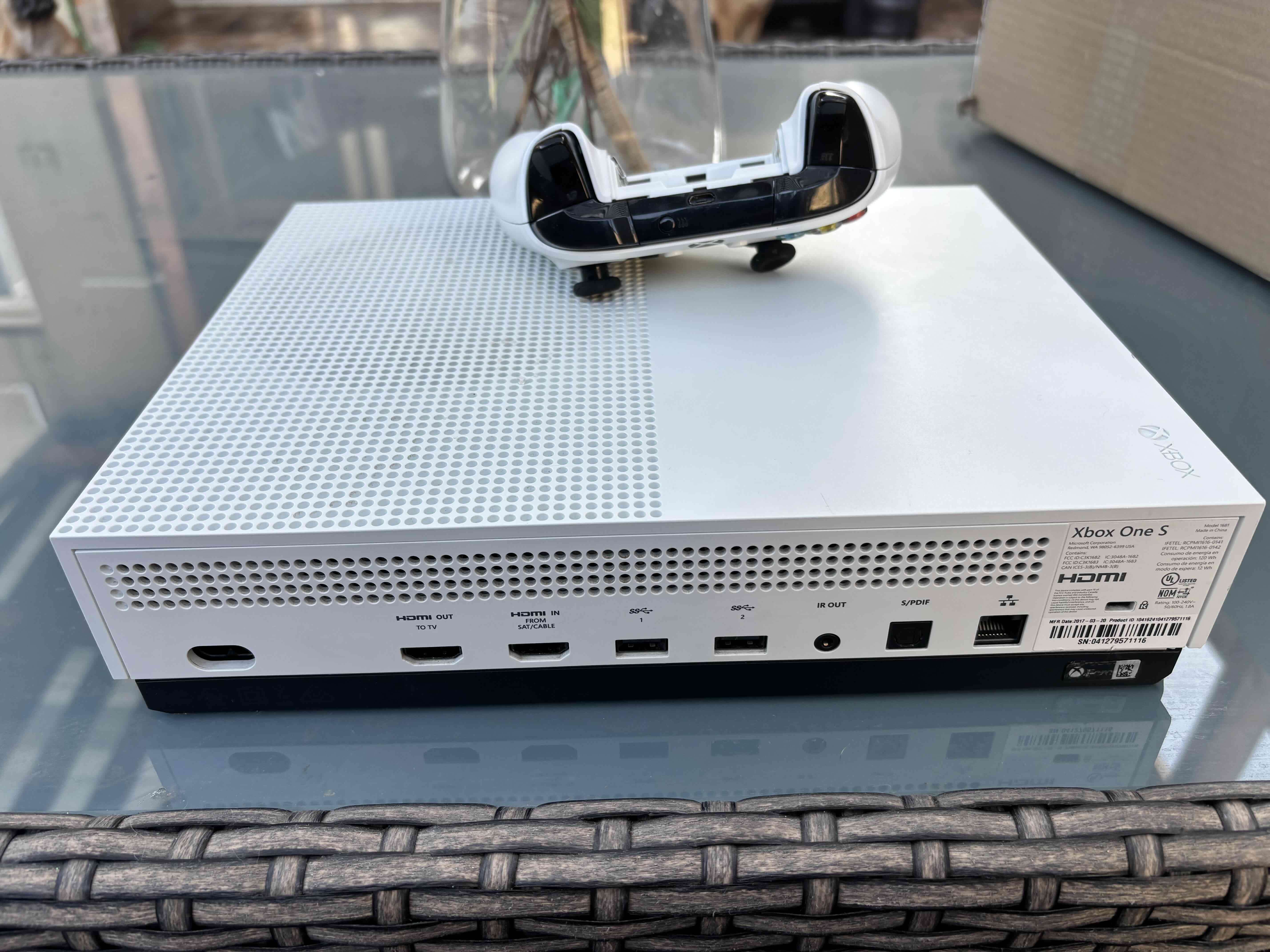 Consola Xbox One S blanca - miniatura 3