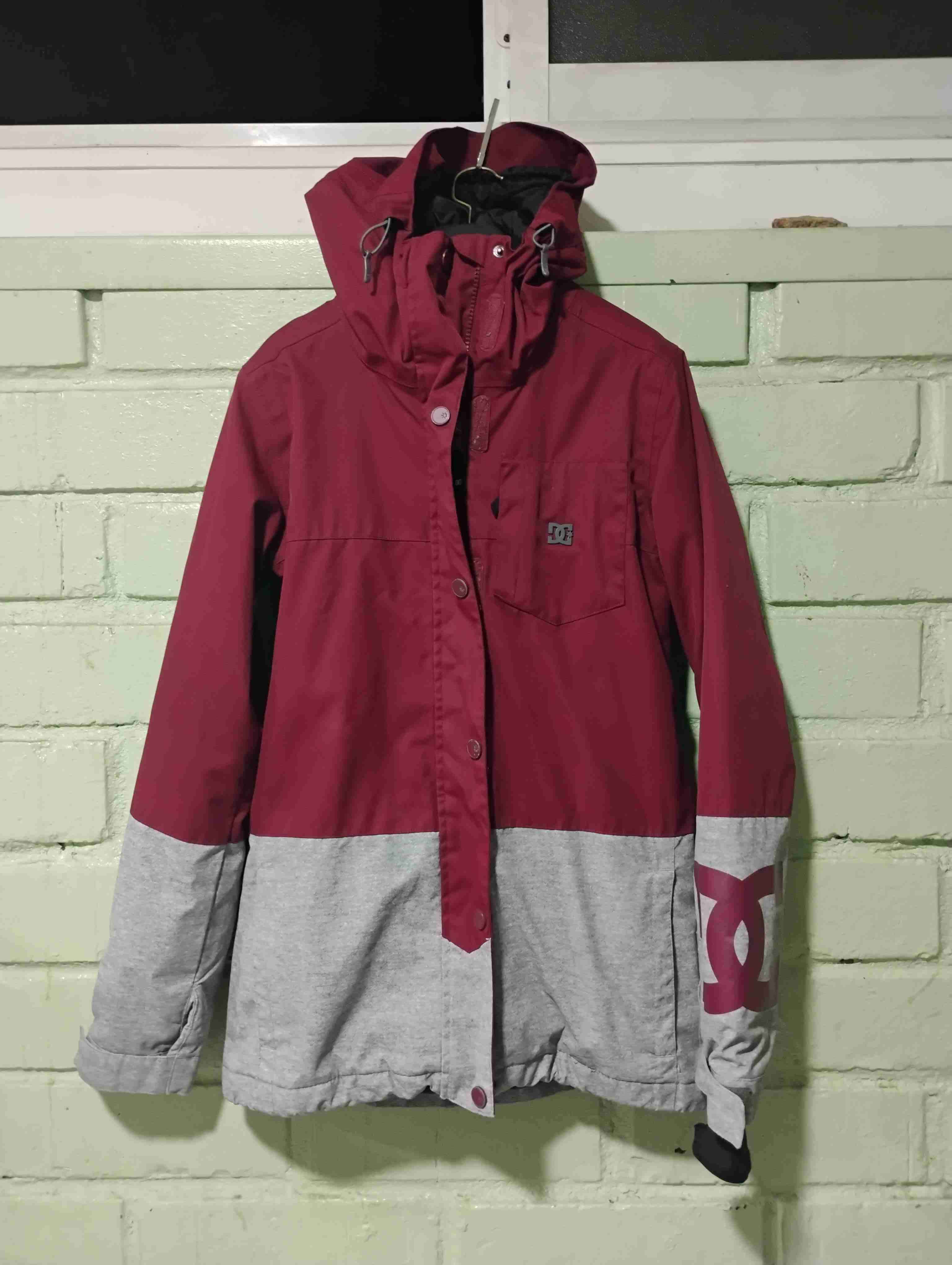 Chaqueta impermeable burdeos - miniatura 2