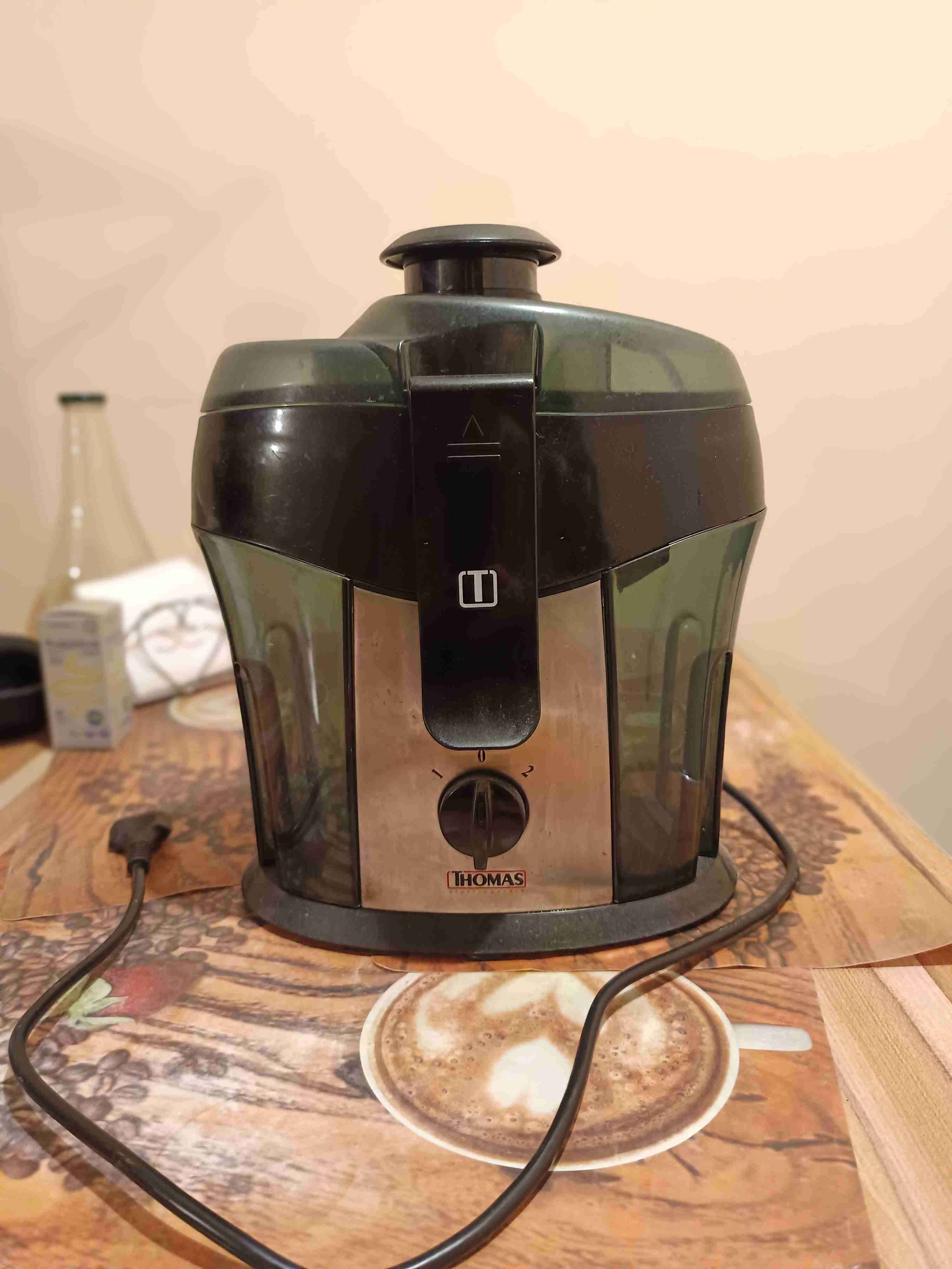 Extractor de jugos Thomas TH2540-i - miniatura 1