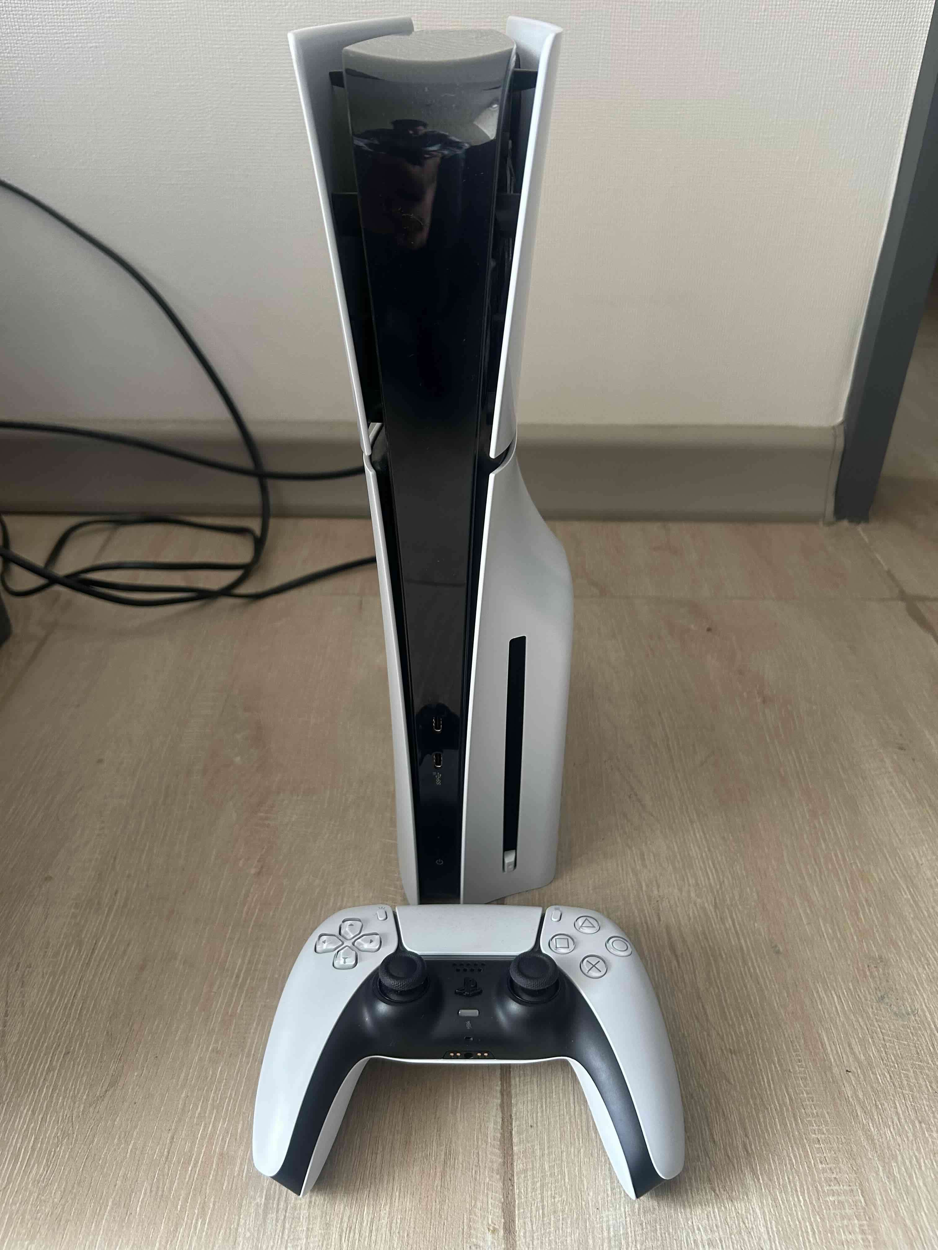 PlayStation 5 con juegos incluidos - miniatura 6