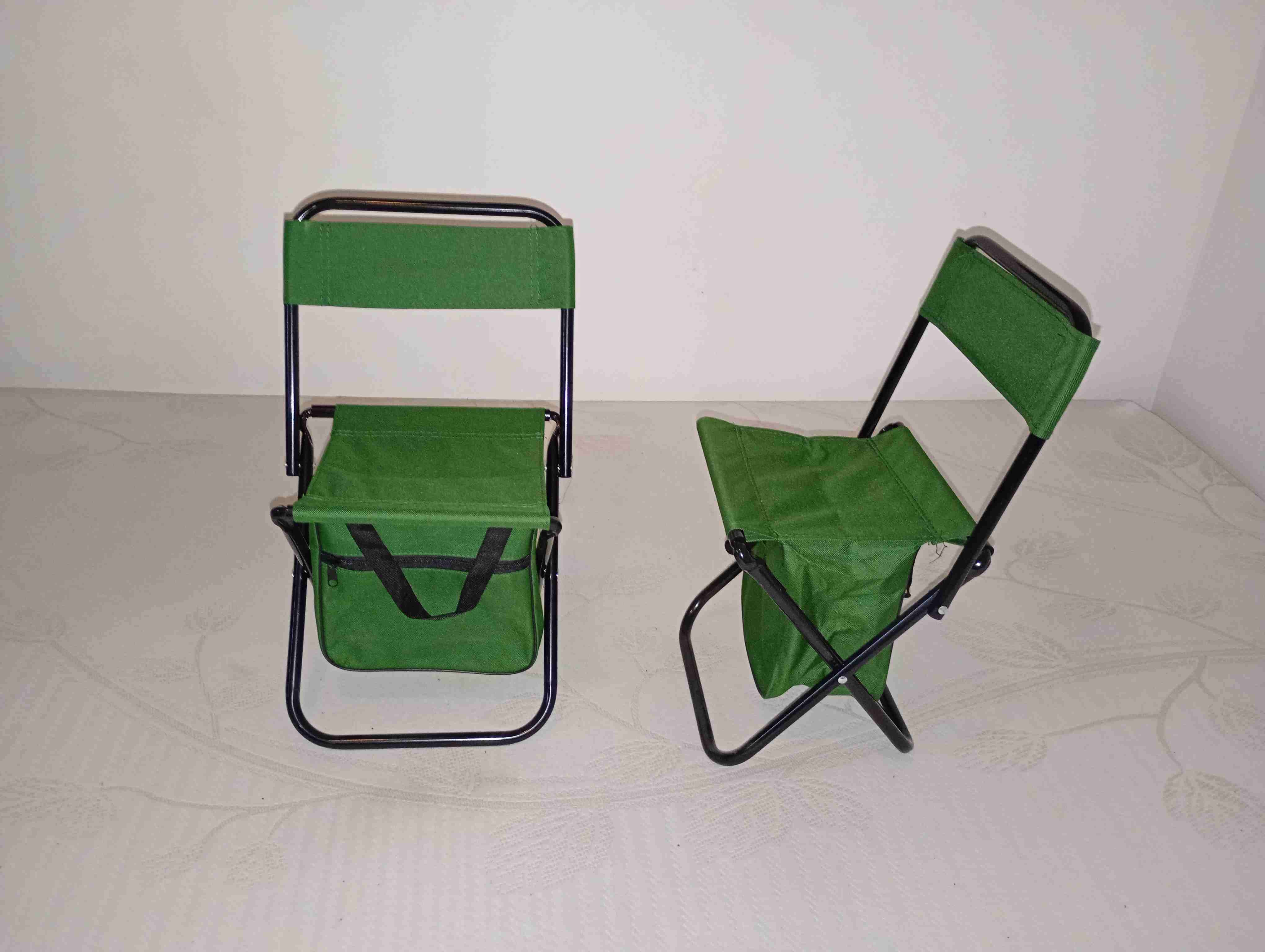 Sillas plegables verdes - miniatura 1