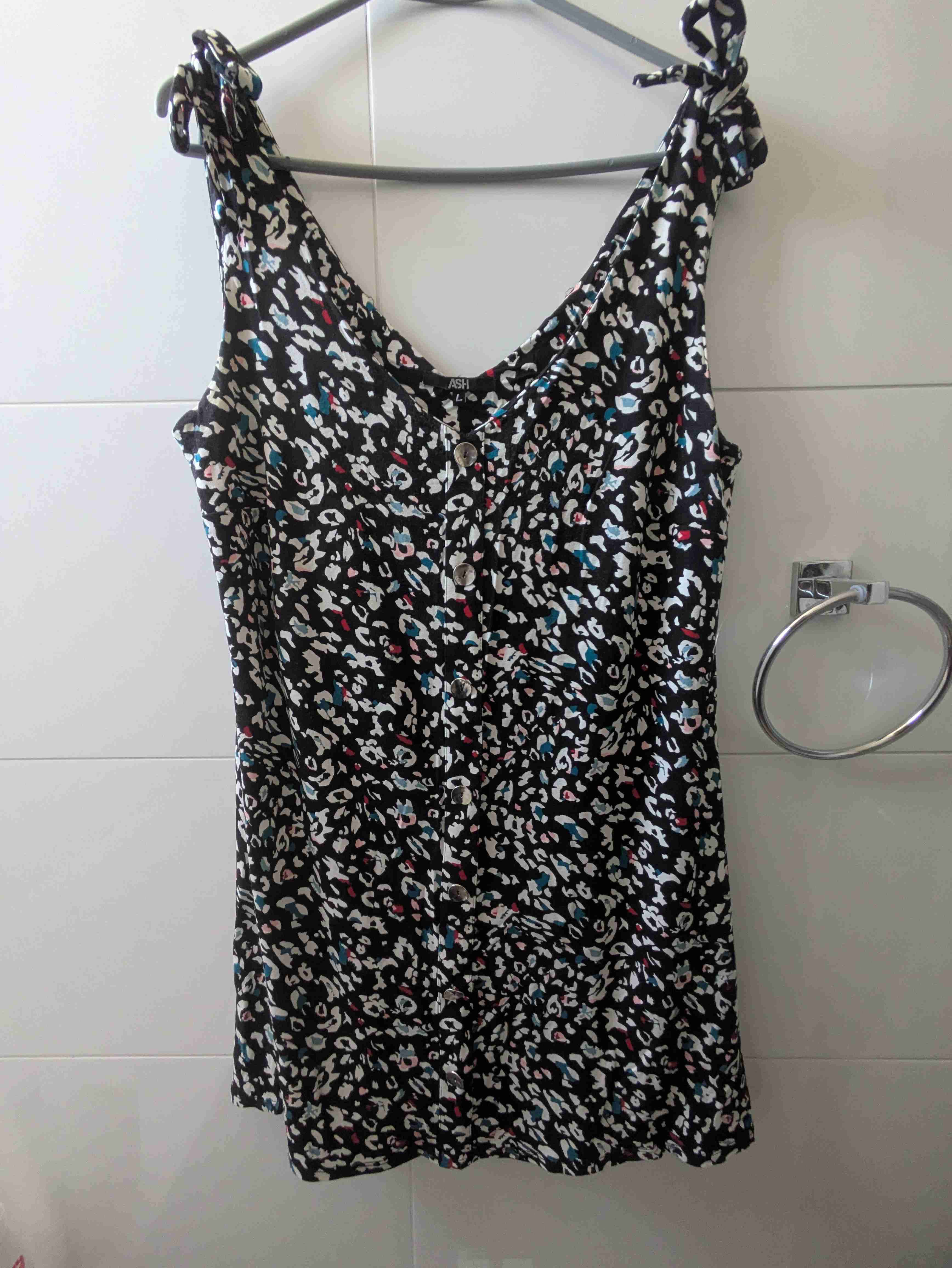 Vestido estampado floral negro - miniatura 1