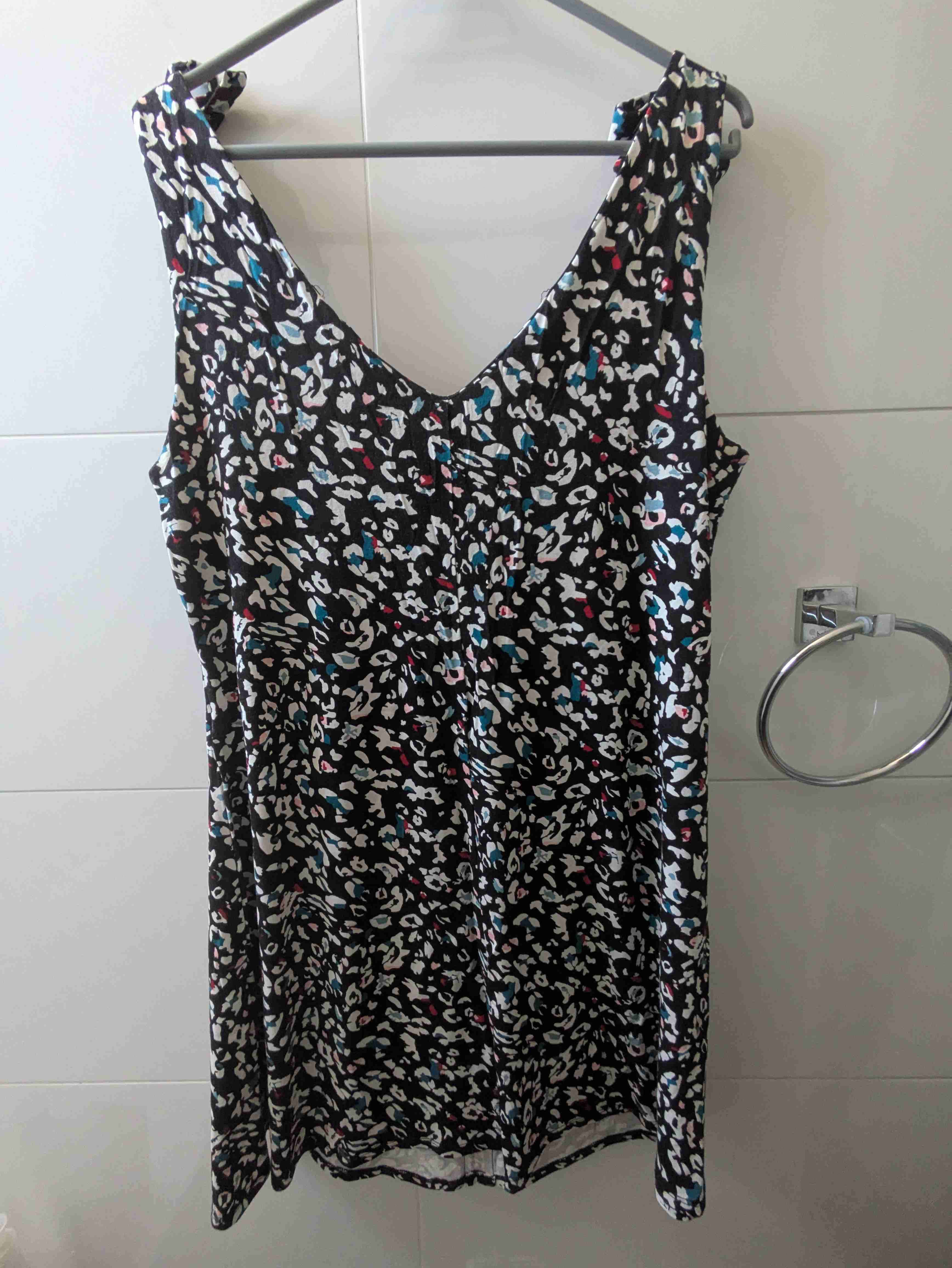 Vestido estampado floral negro - miniatura 3