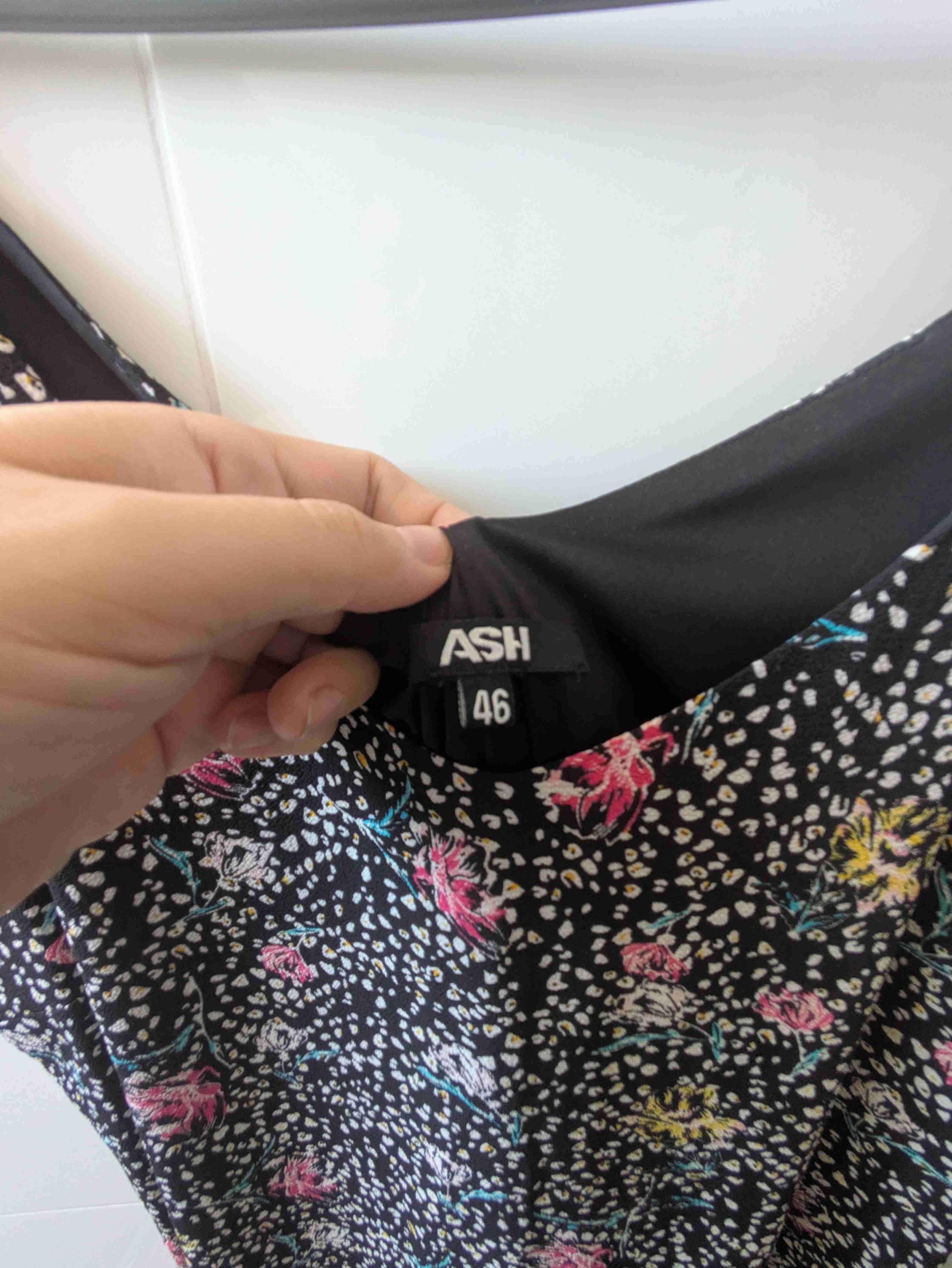 Vestido floreado negro - miniatura 1