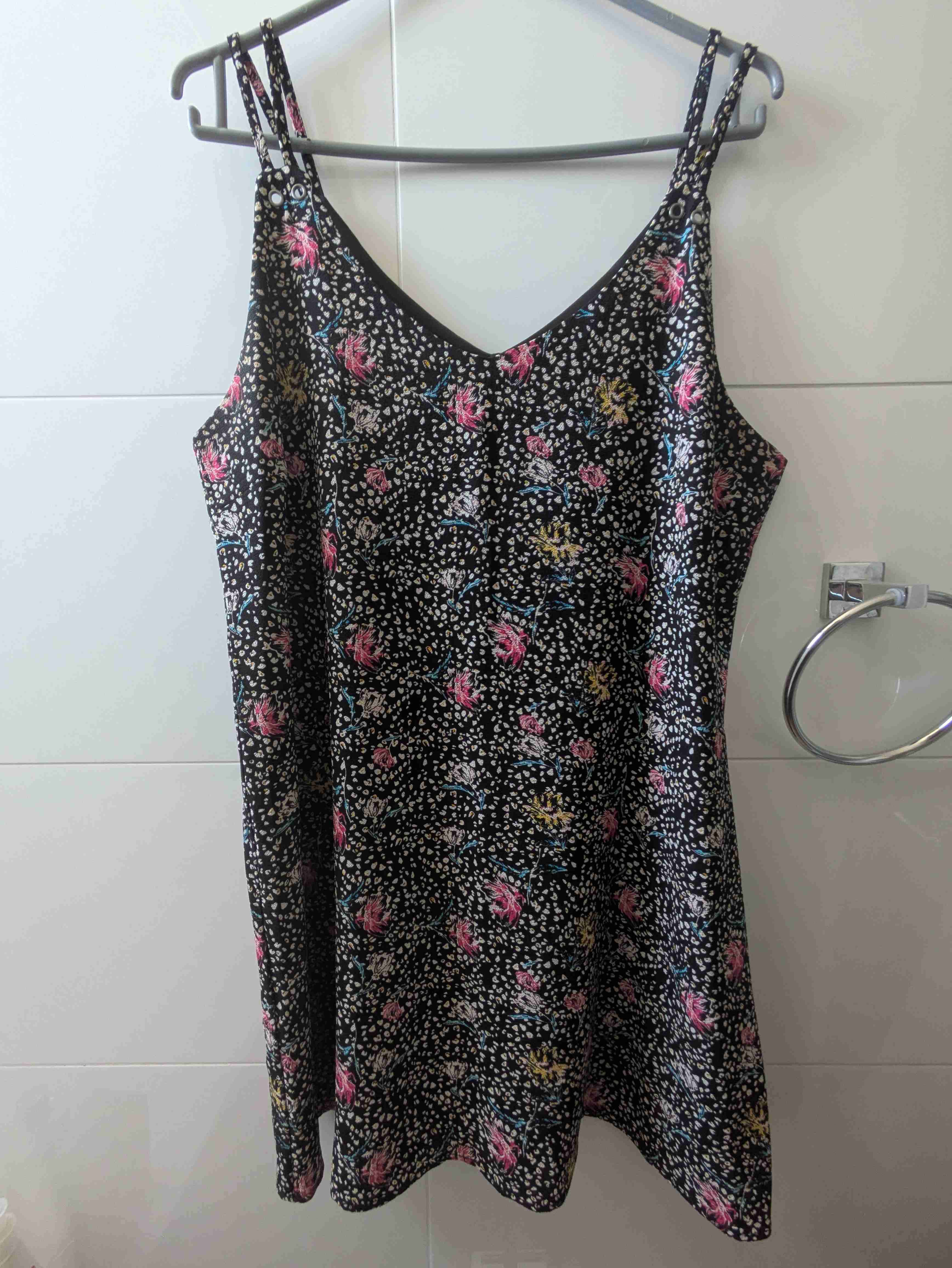 Vestido floreado negro - miniatura 3