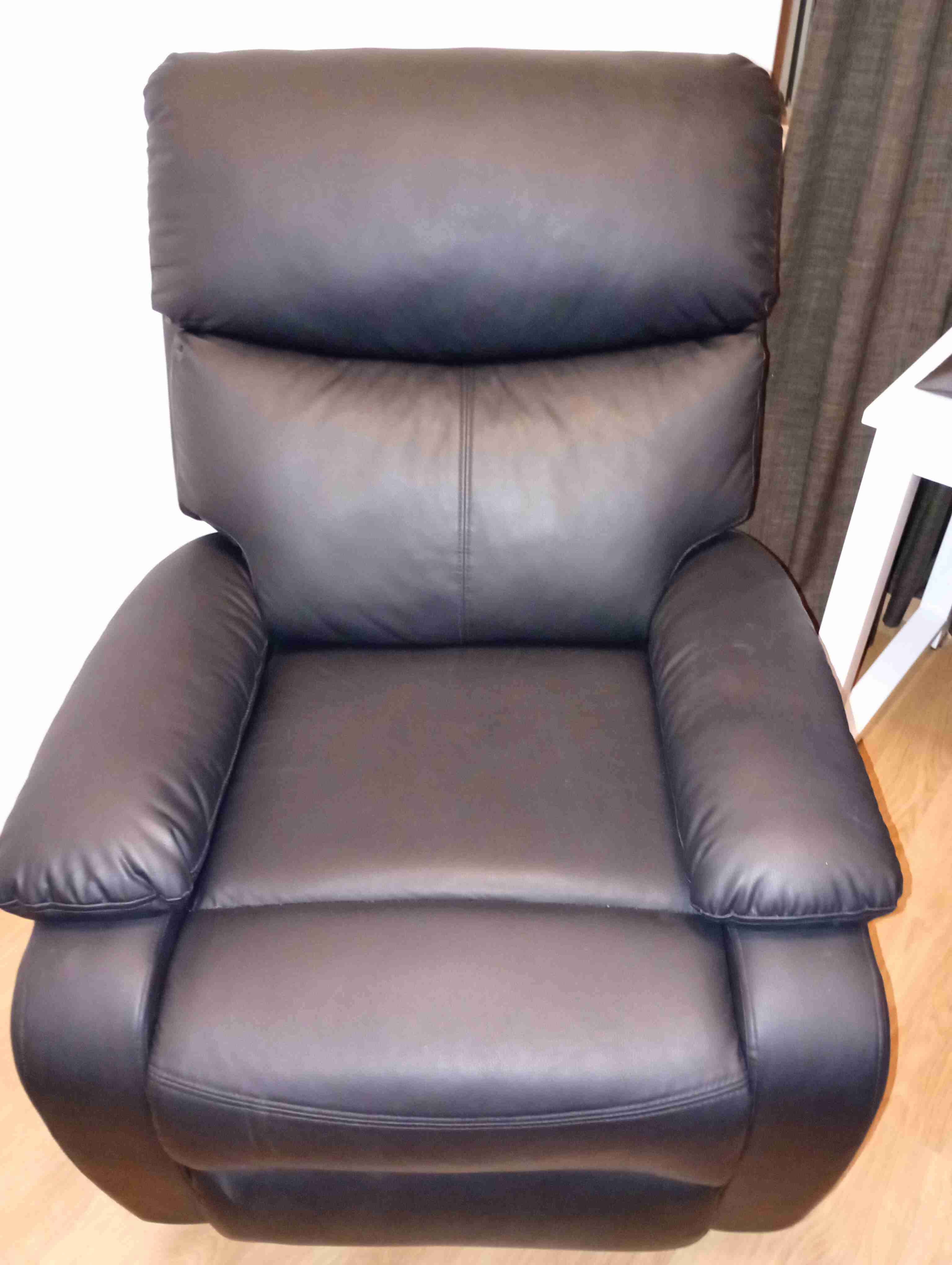 Berger reclinable negro de ecocuero. - miniatura 1