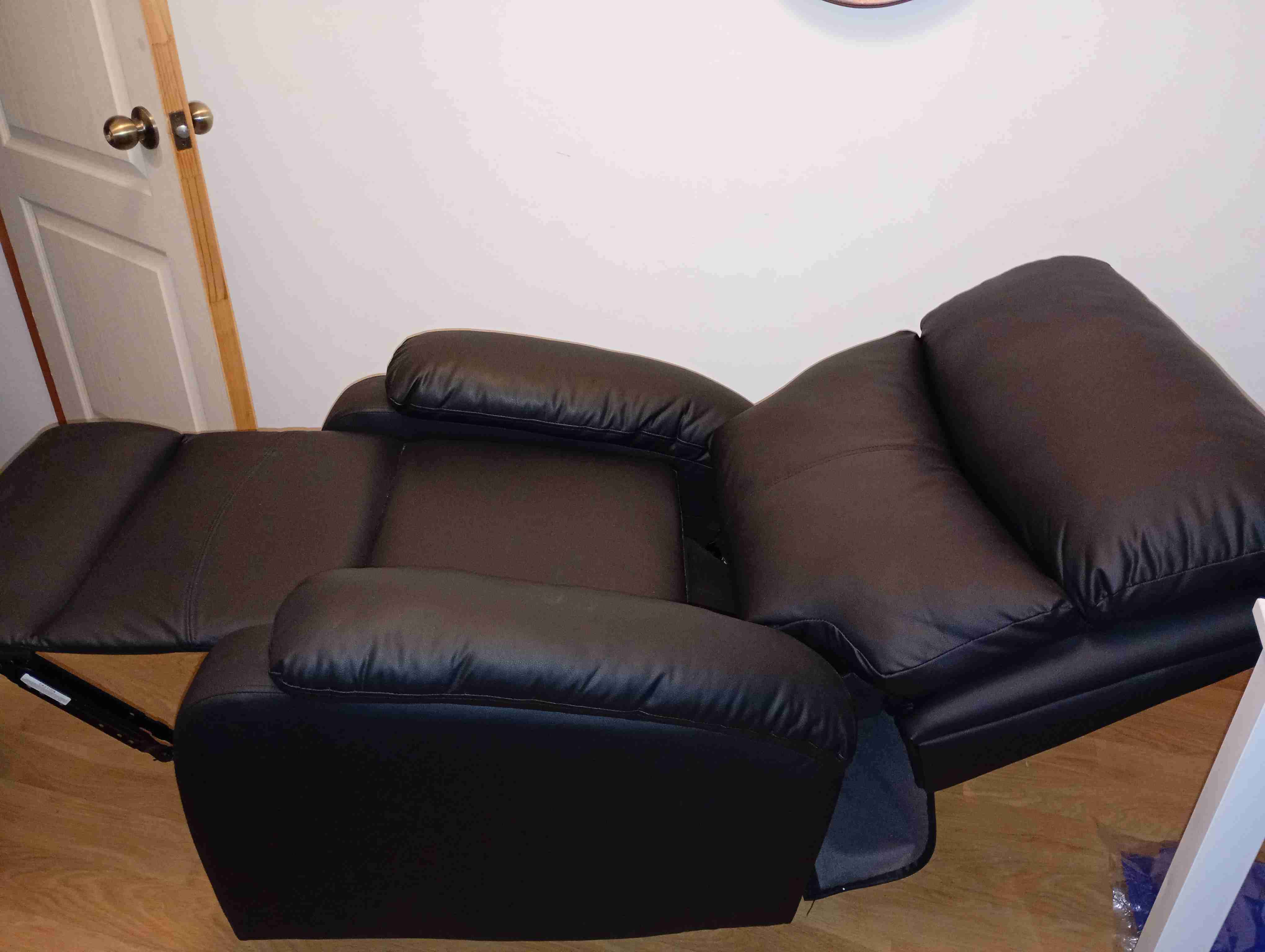 Berger reclinable negro de ecocuero. - miniatura 3