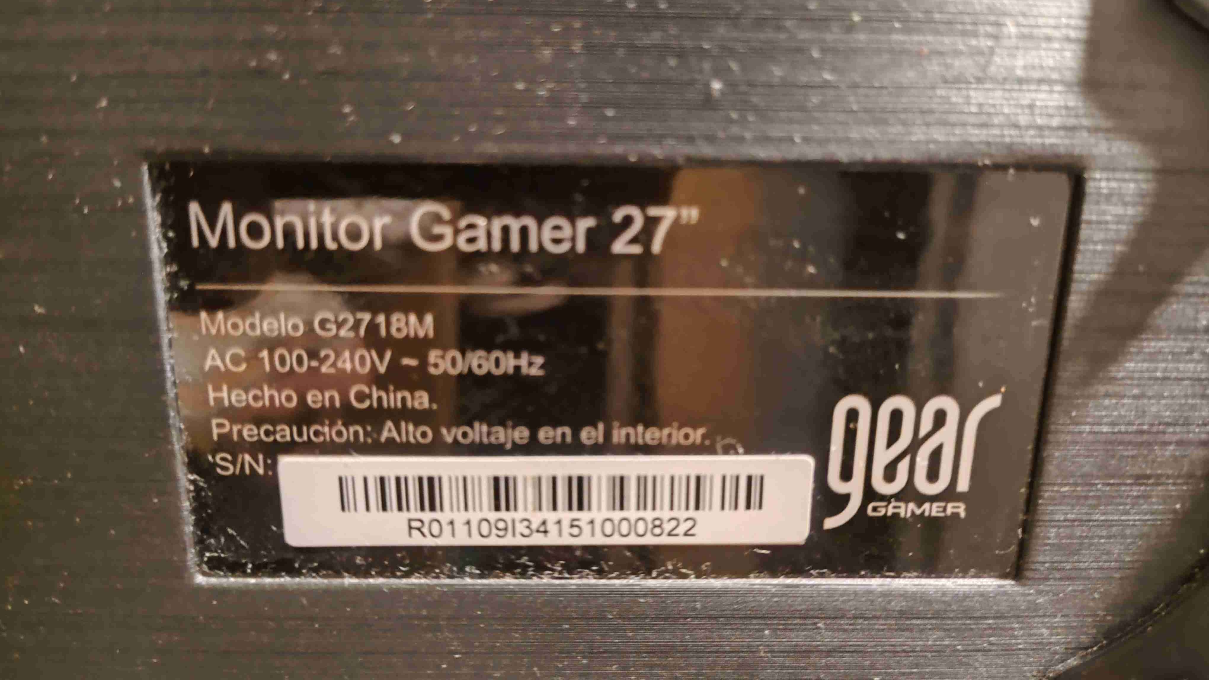 PC Gamer con 2 monitores con todos sus perisferico - miniatura 3