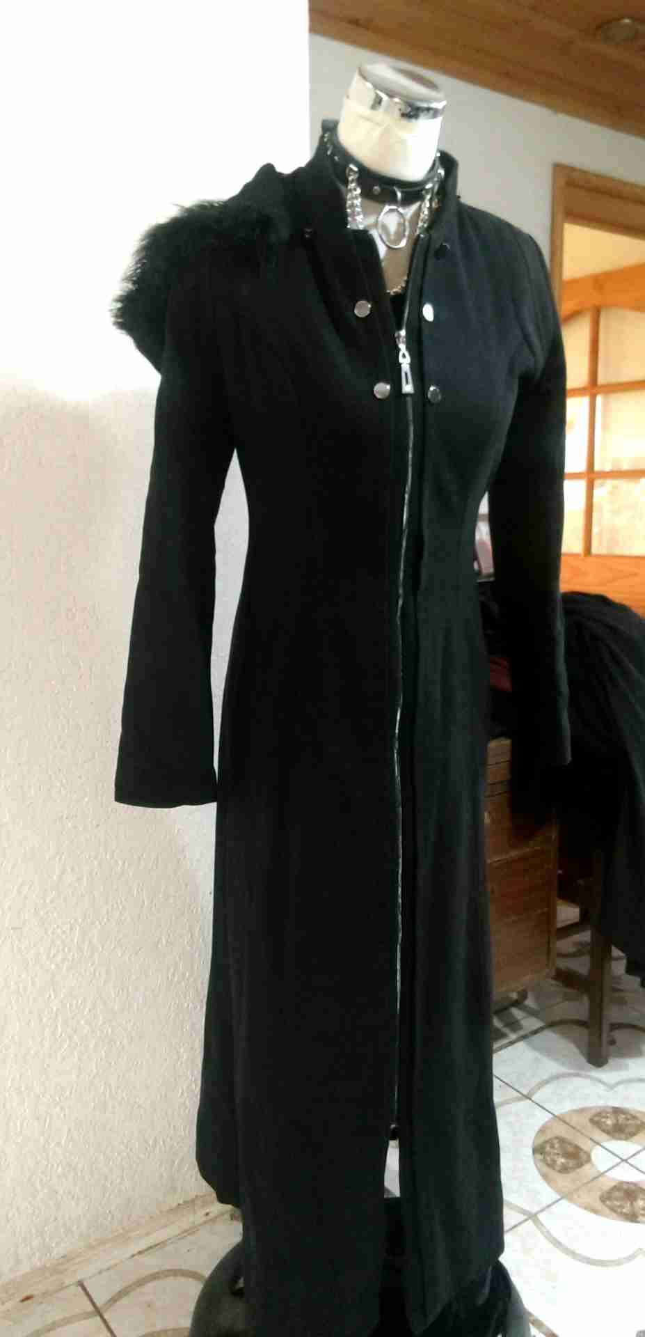 Abrigo largo negro elegante - miniatura 3