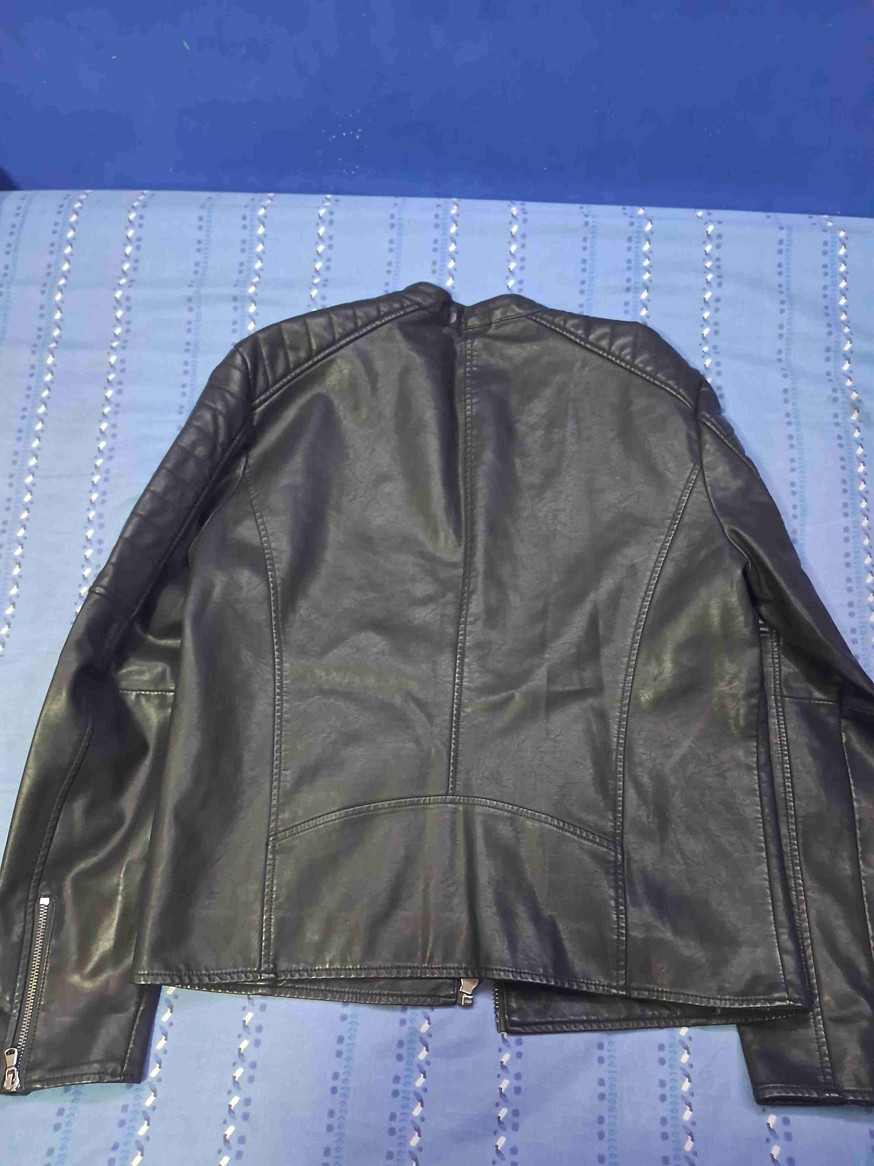 Chaqueta de cuero negra nueva - miniatura 3