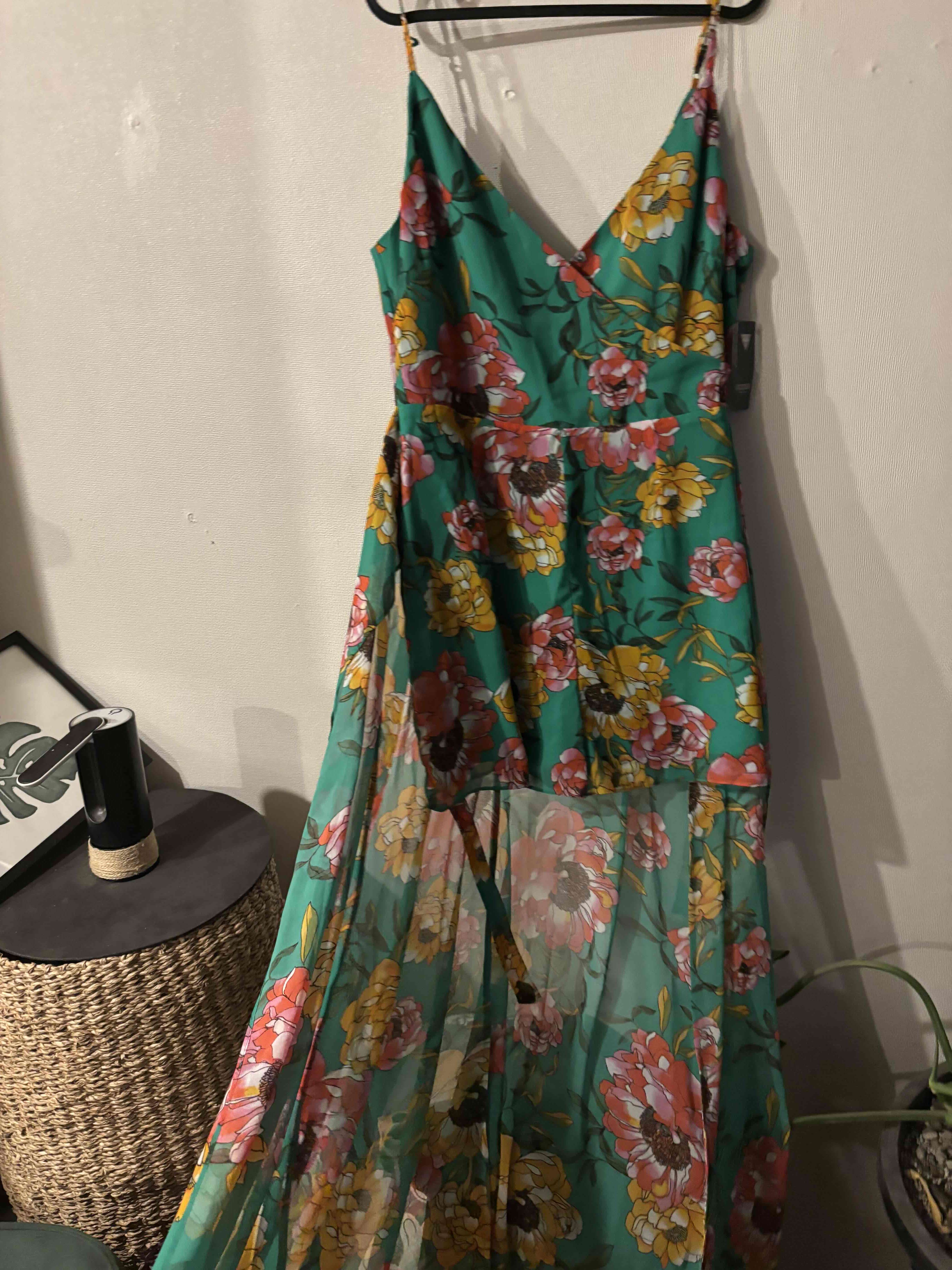 Vestido floral Guess - miniatura 2