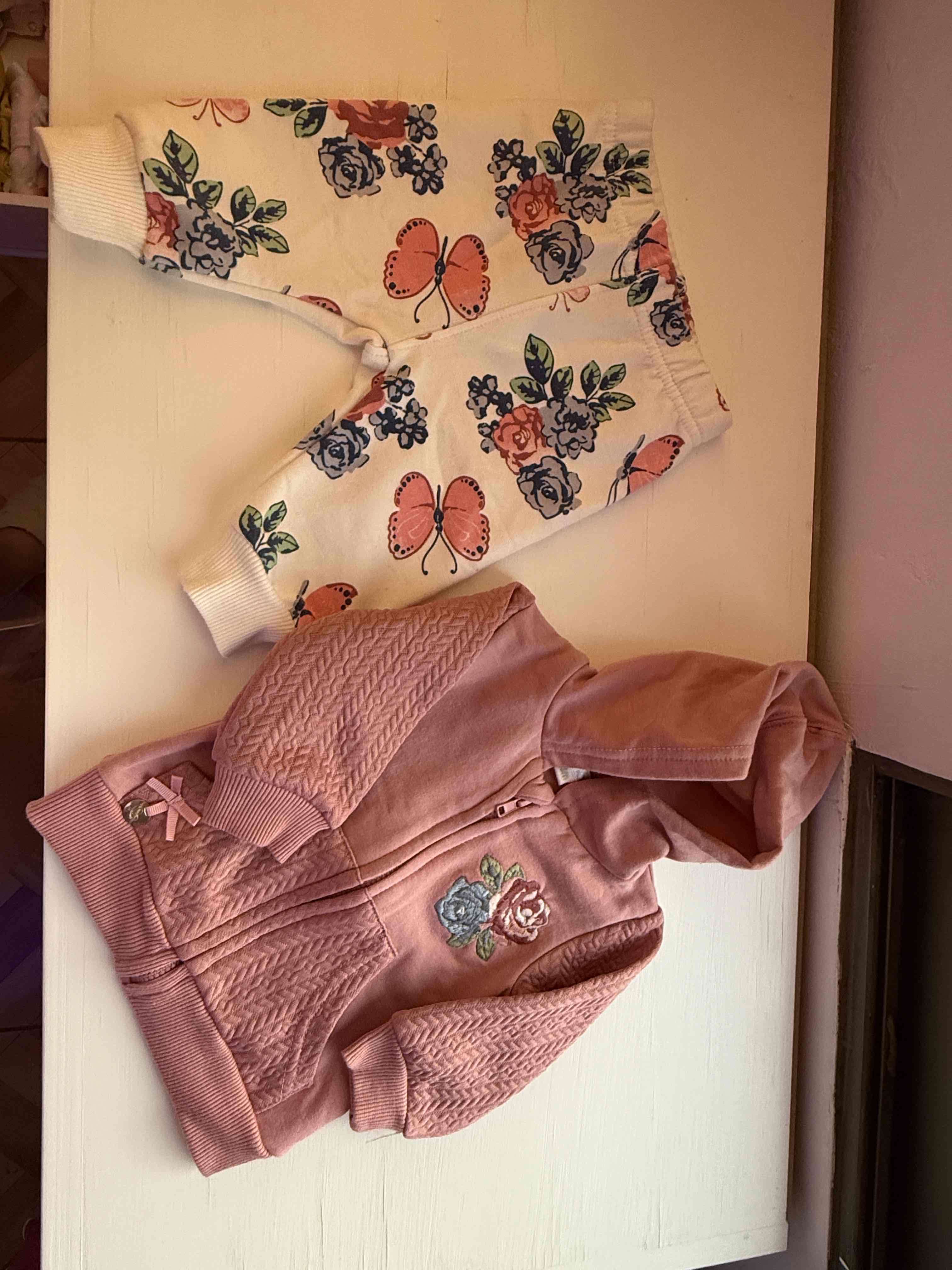 Conjunto infantil flores y rosa 3 meses