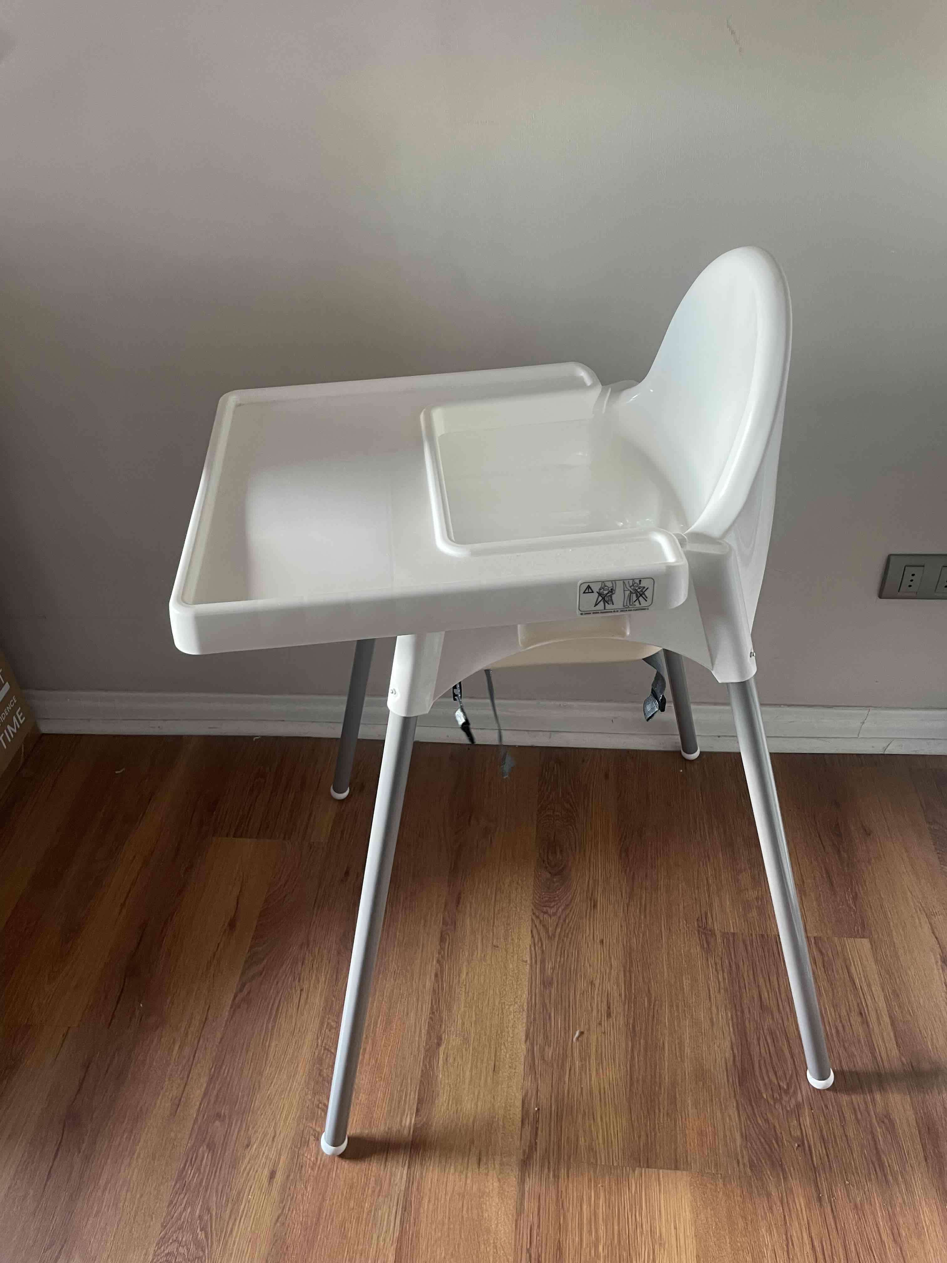 Silla alta para bebé blanca - miniatura 4