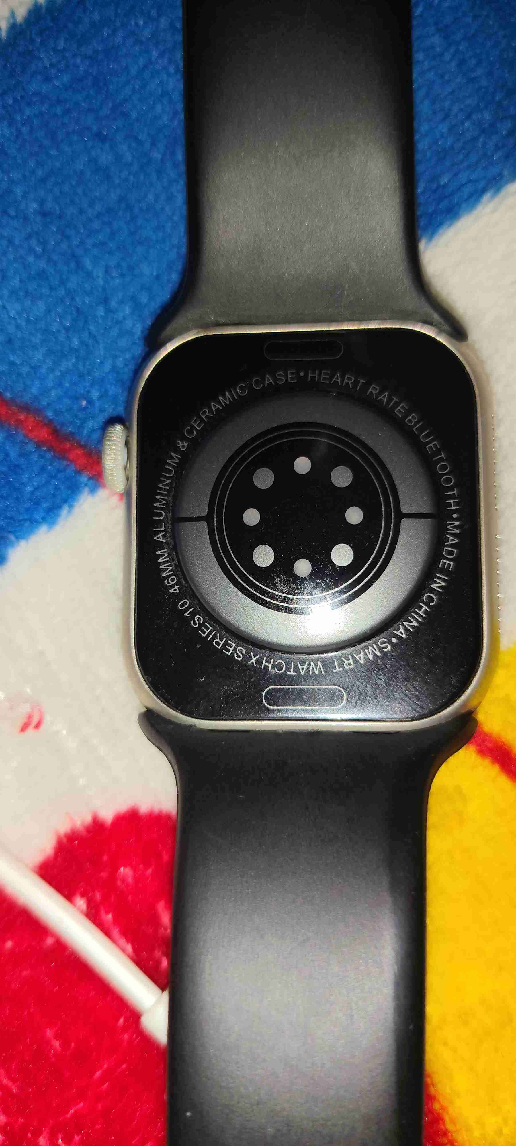 Smartwatch negro con cargador - miniatura 3