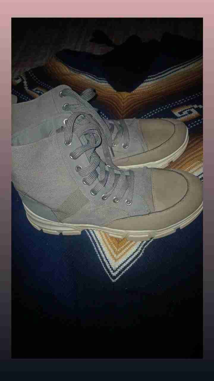 Botas de lona grises