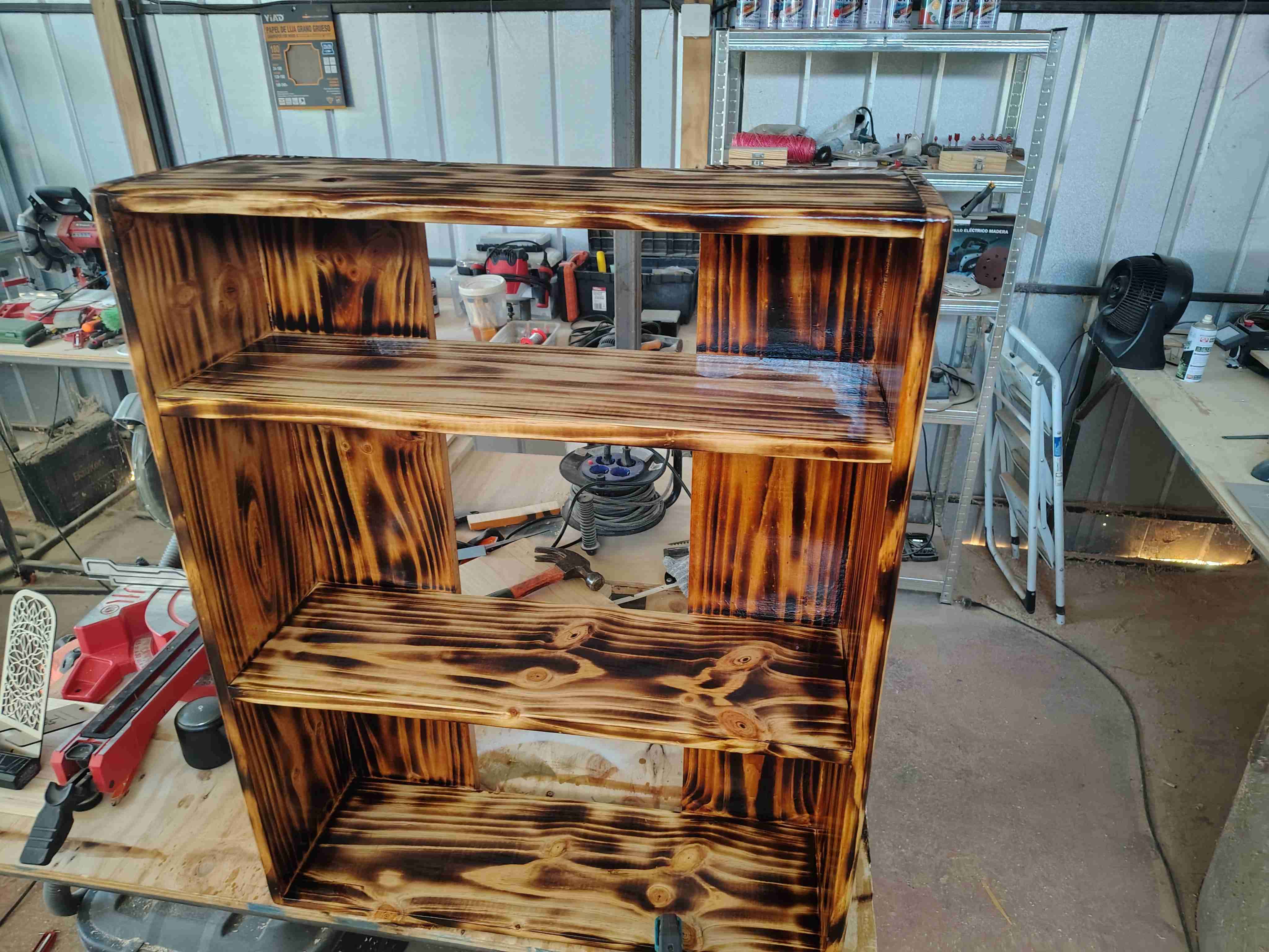 Repisa de pino estilo rústico - miniatura 1