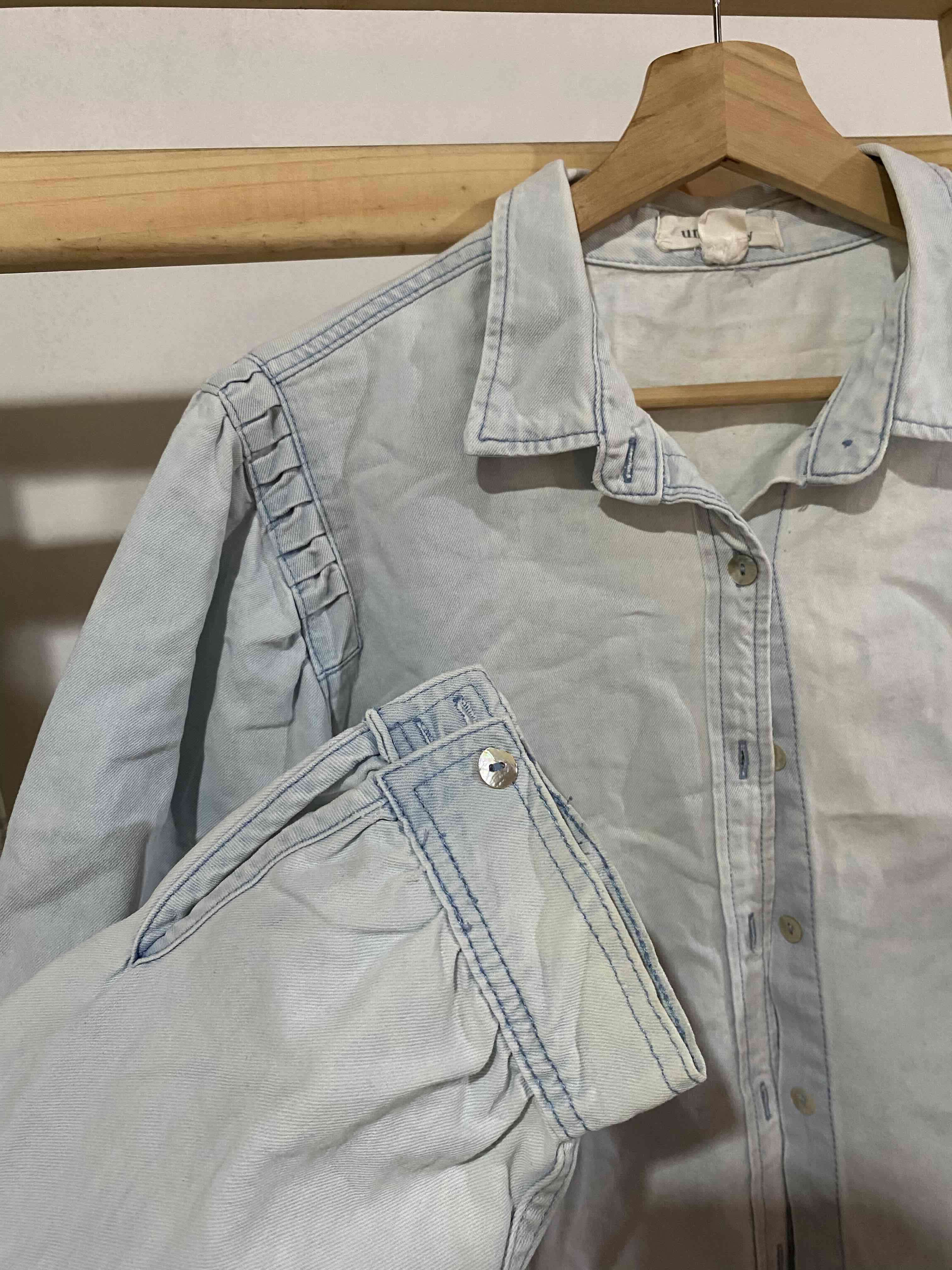 Camisa de mezclilla celeste - miniatura 2