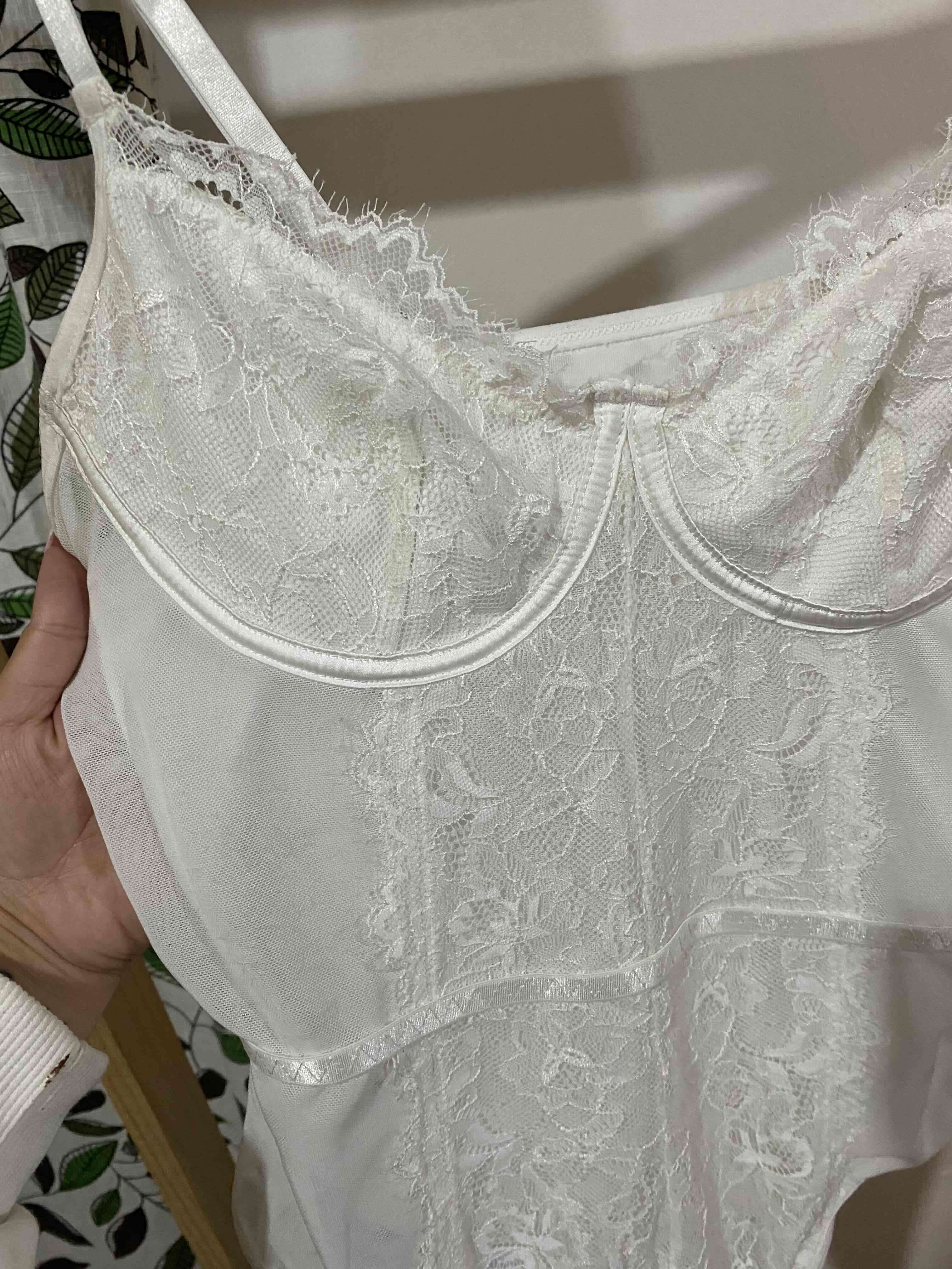 Body de encaje blanco - miniatura 2