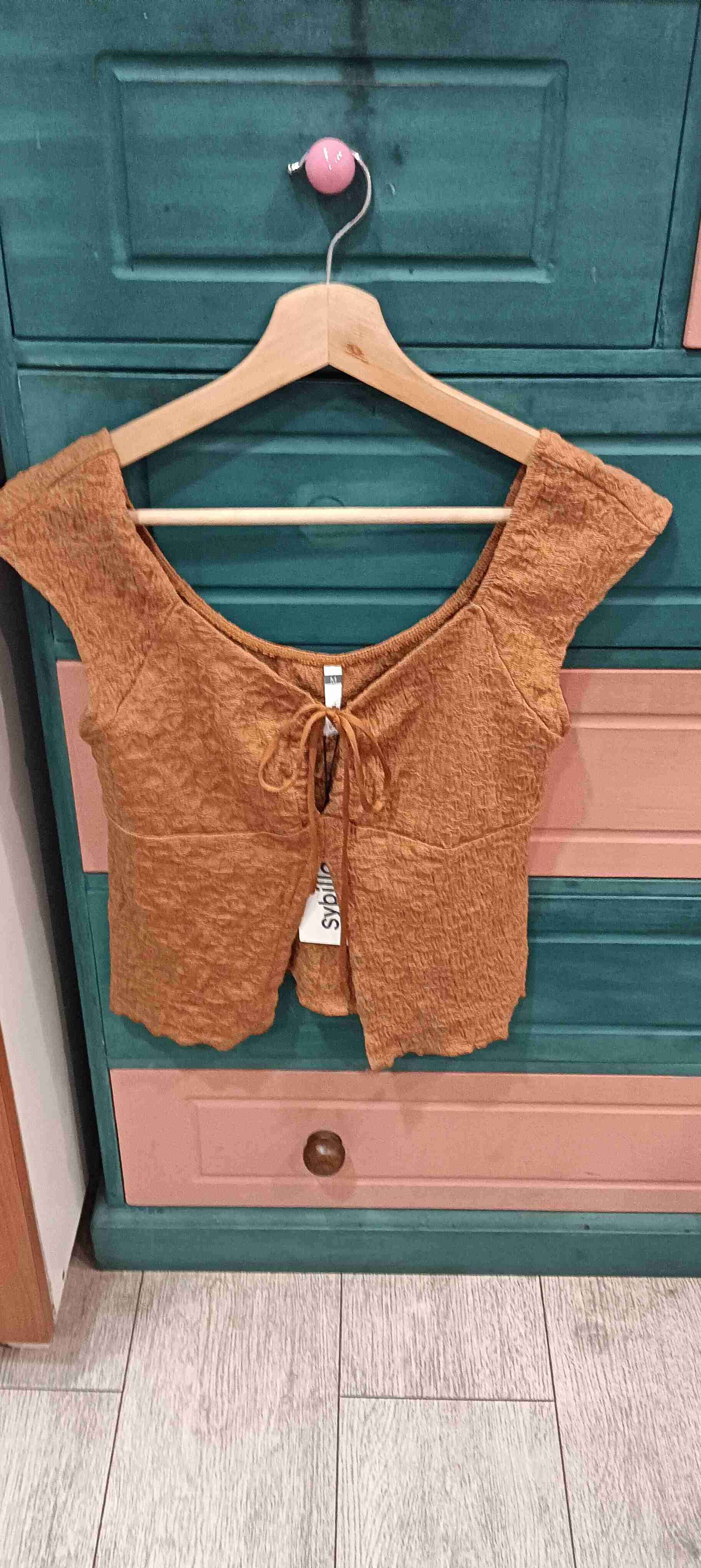 Sybilla Talla M. Top marrón con amarre frontal