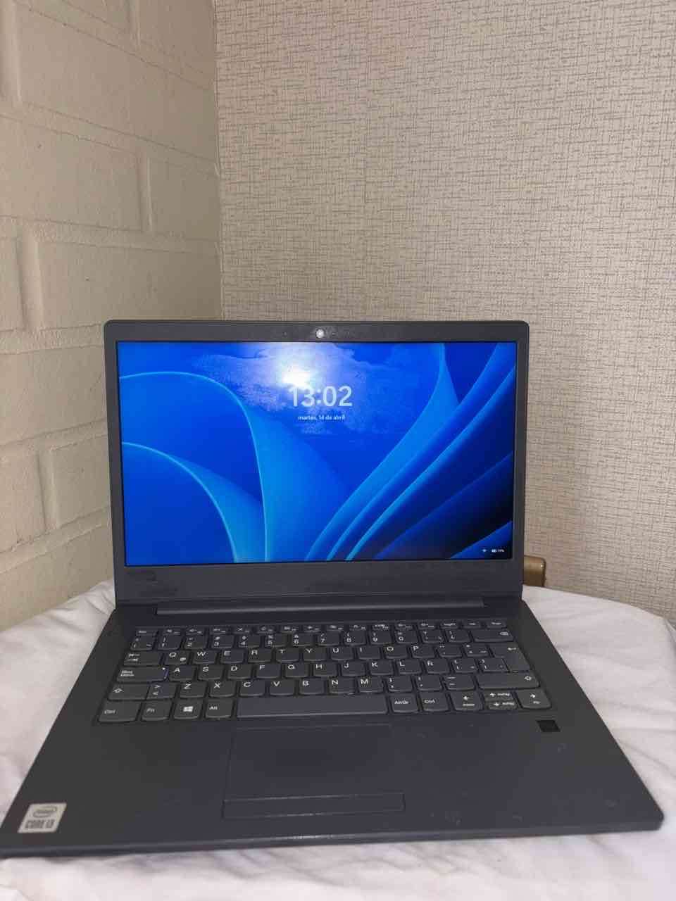 Notebook Lenovo Core i5 - miniatura 1