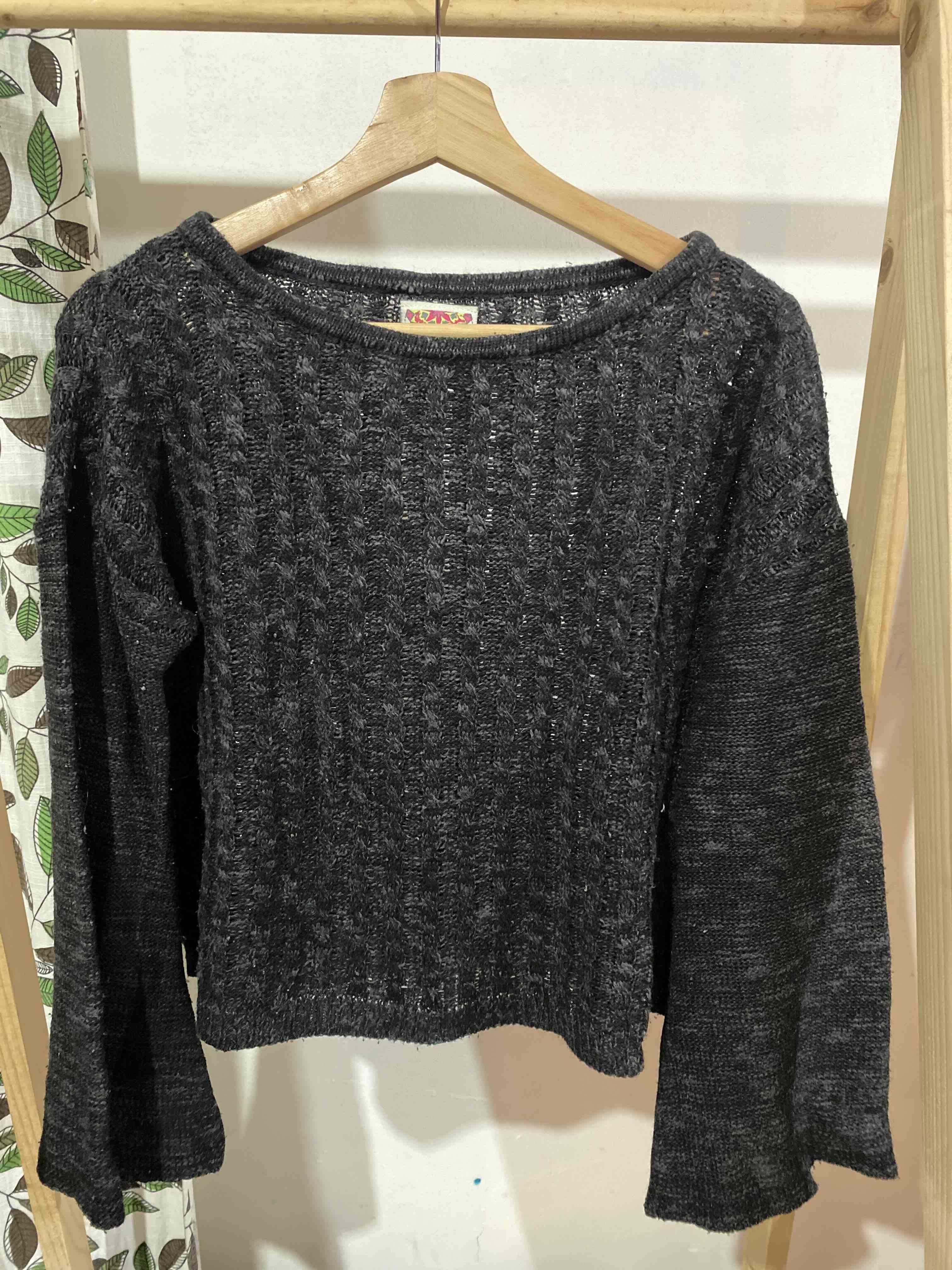 Suéter negro tejido - miniatura 1