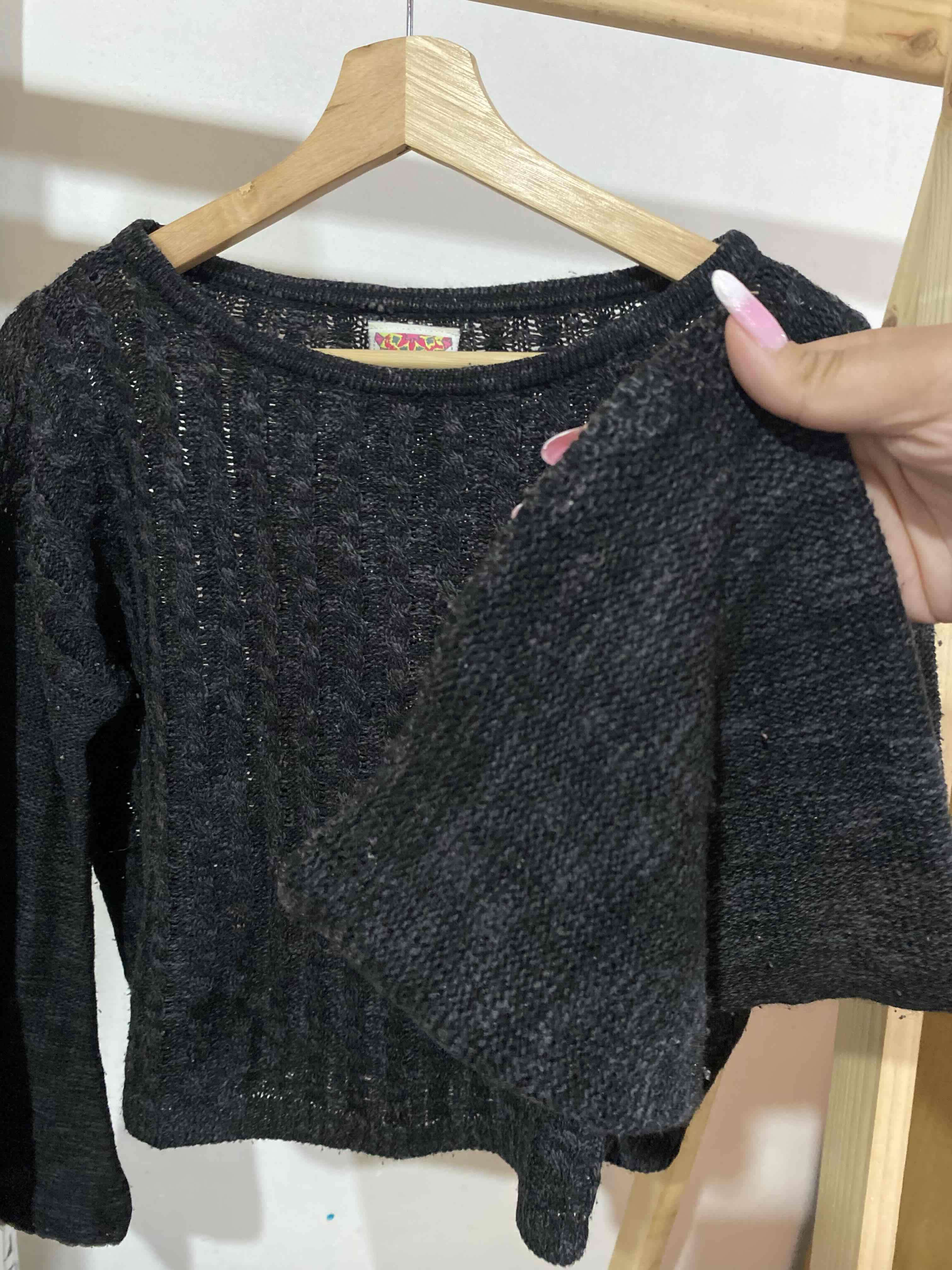 Suéter negro tejido - miniatura 2