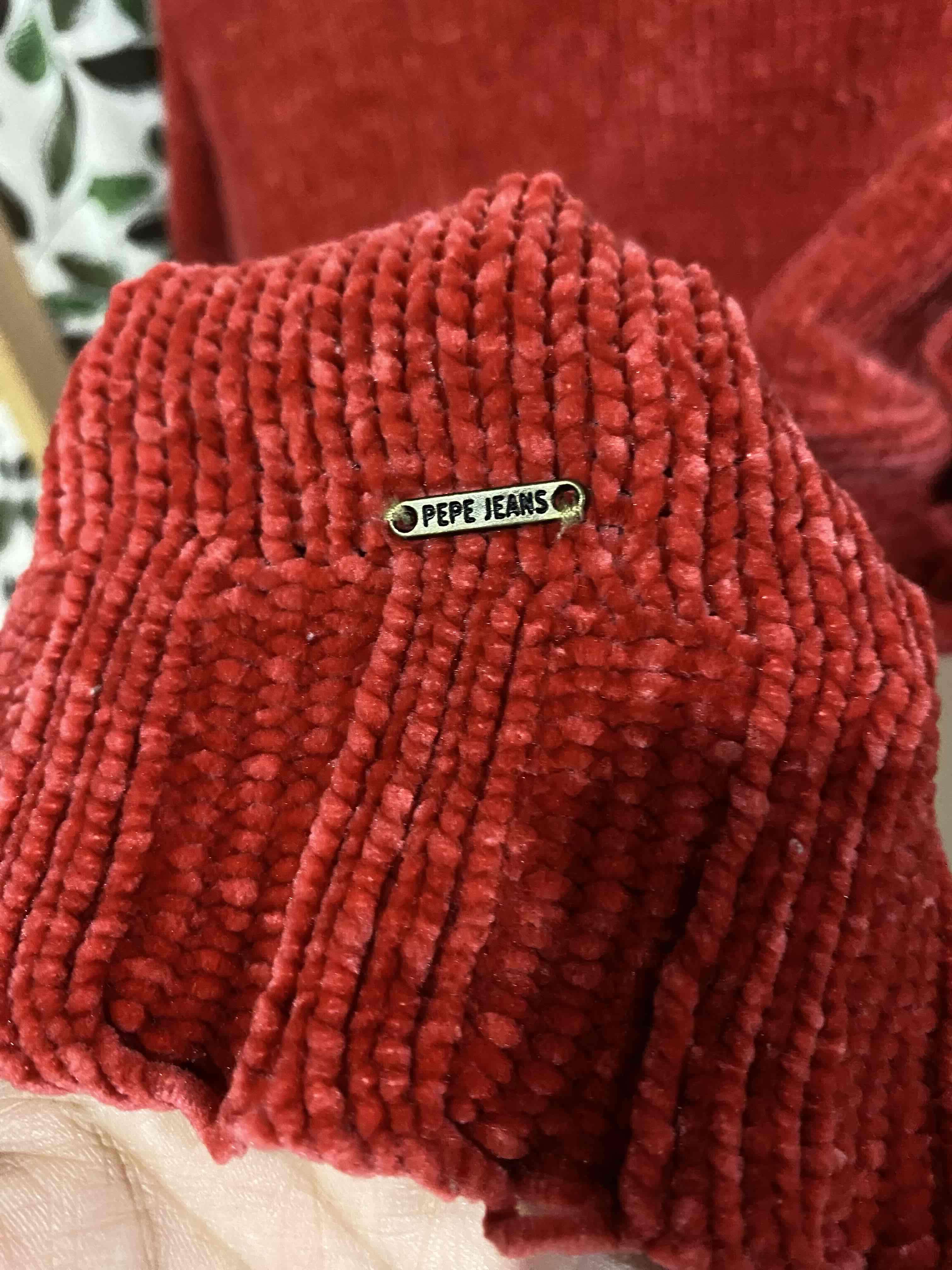 Suéter rojo - miniatura 2